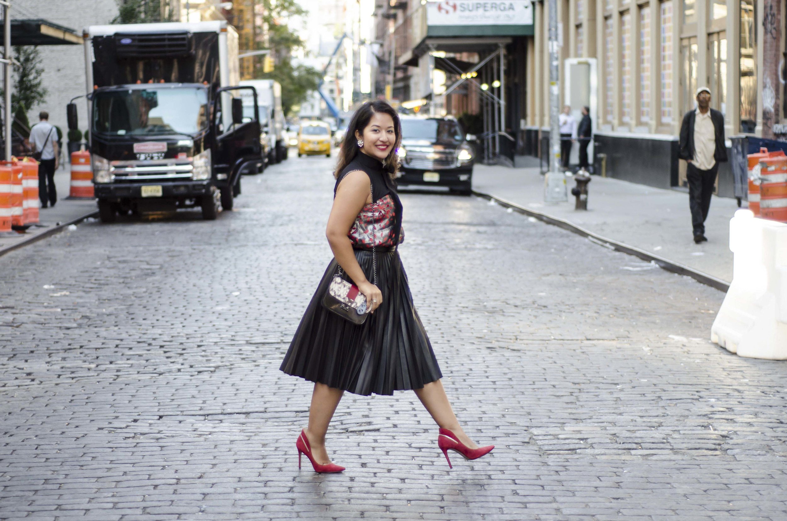 Leather Skirt w Red6.jpg