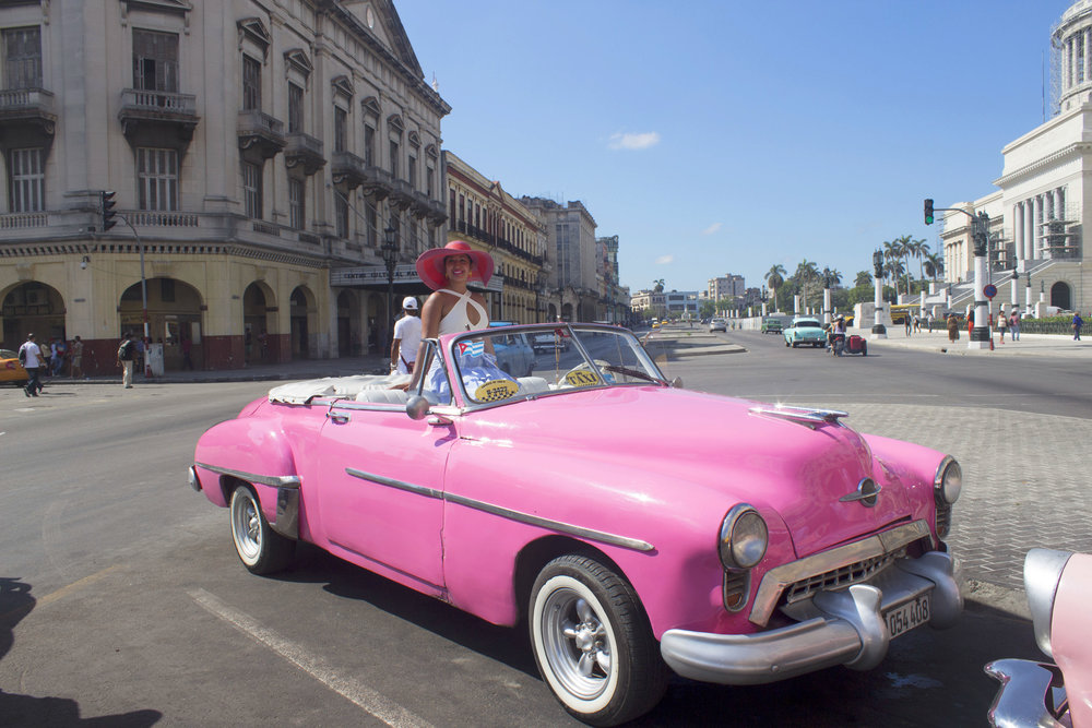 Cuba- Havana- Ride in a vintage convertible 