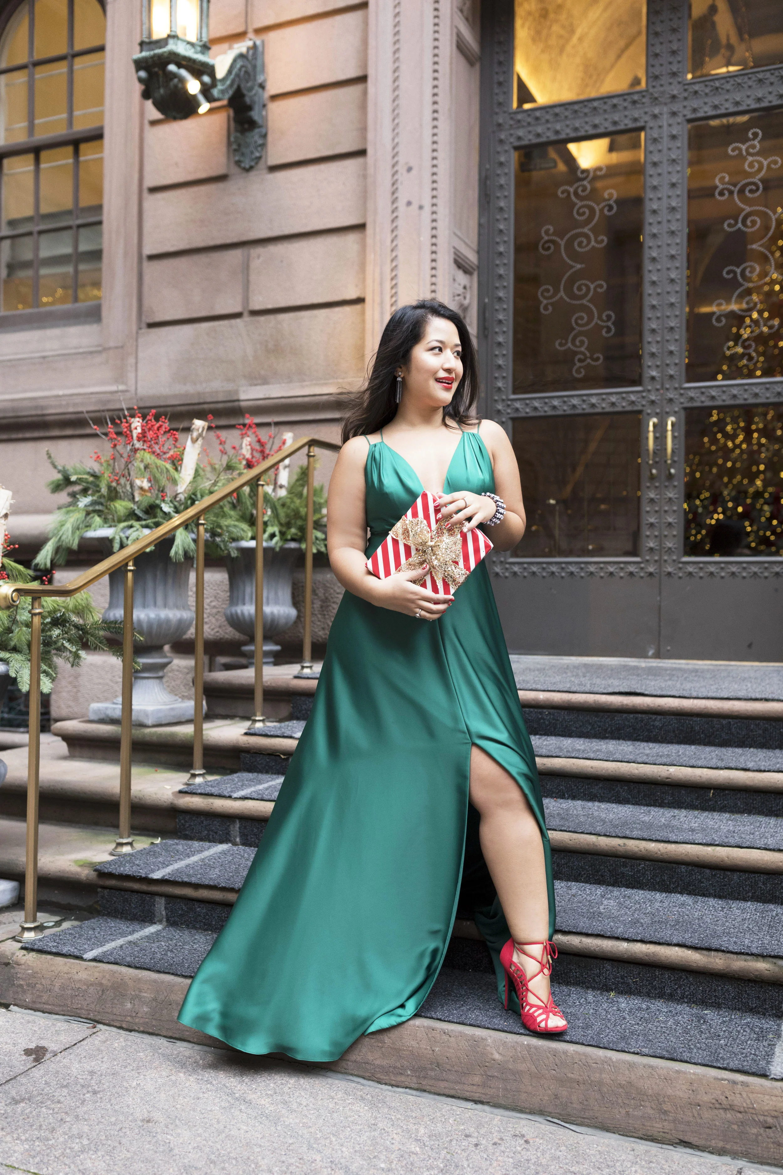 emerald green dress and red shoes Mistletoe Emerald Green Tiered Dress Mabel + Honey