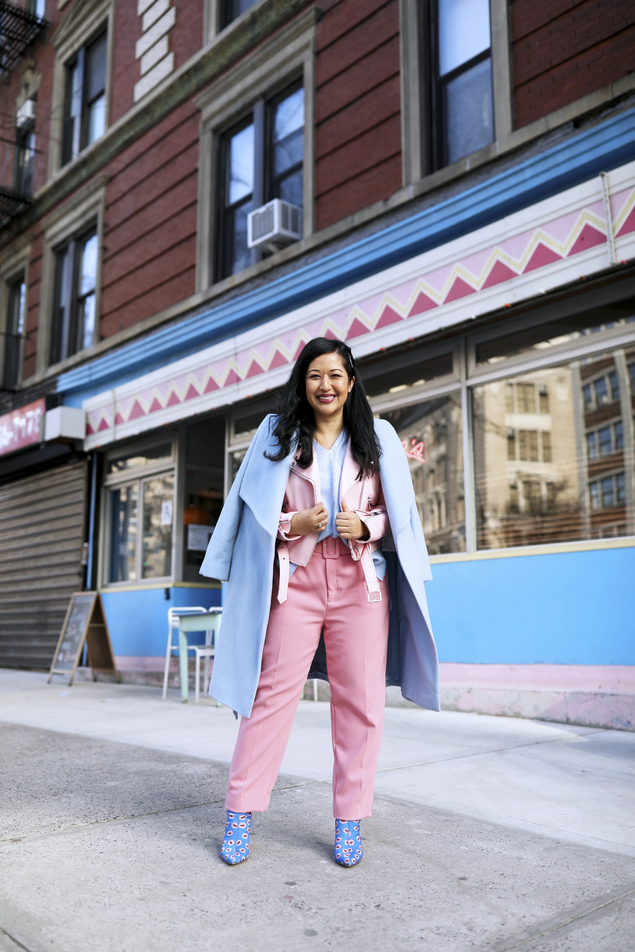 baby blue pants outfit