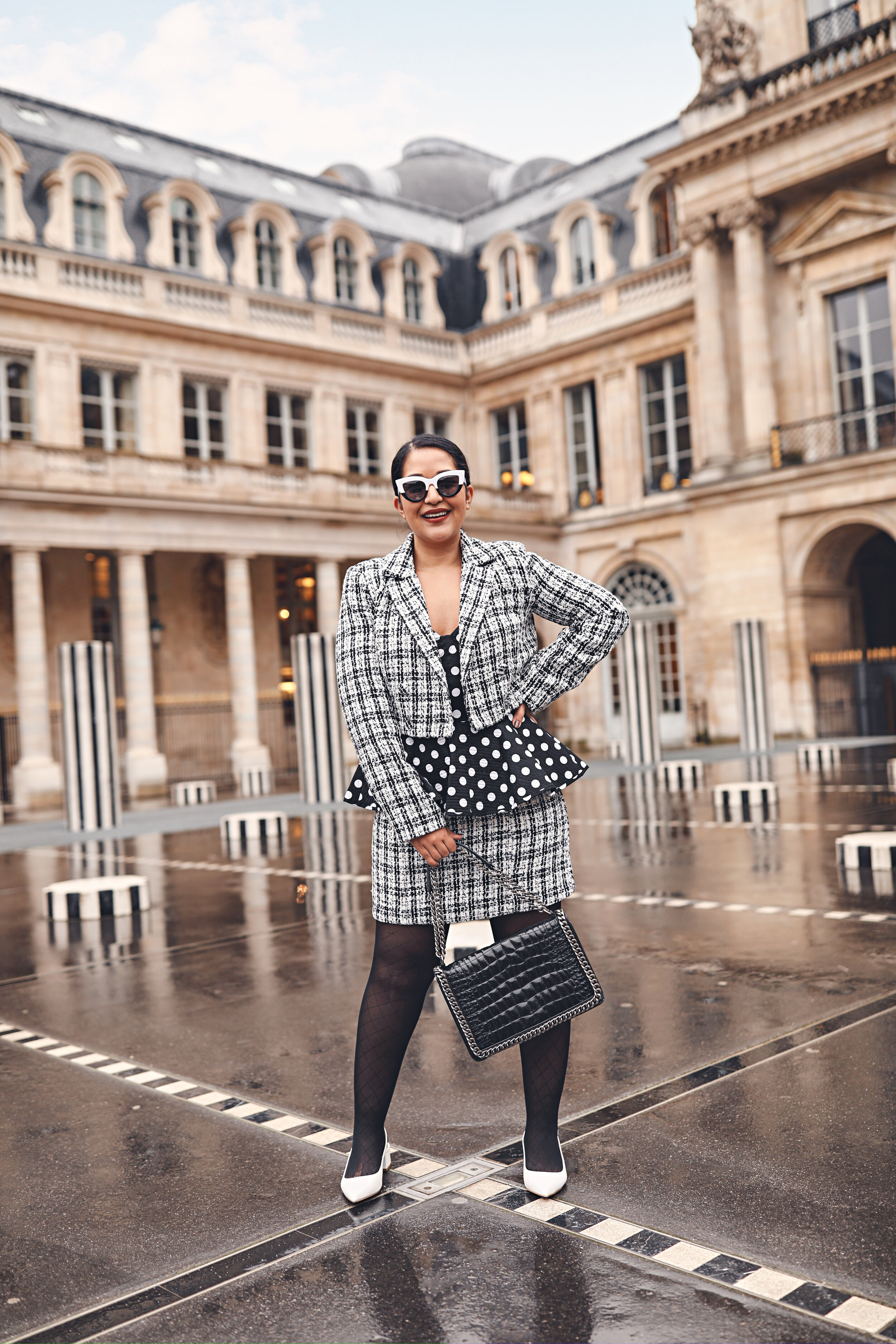 Paris Instagramable Photo Location –  Black and white suit 