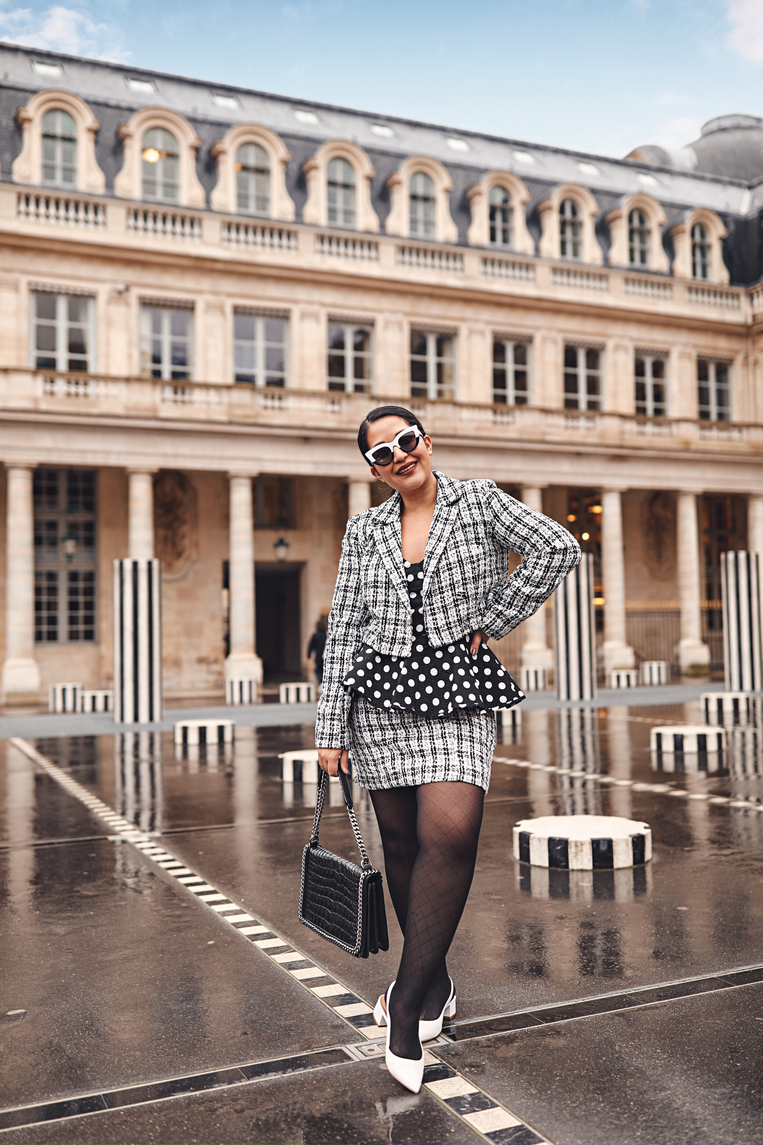 Paris Instagramable Photo Location –  Black and white suit 