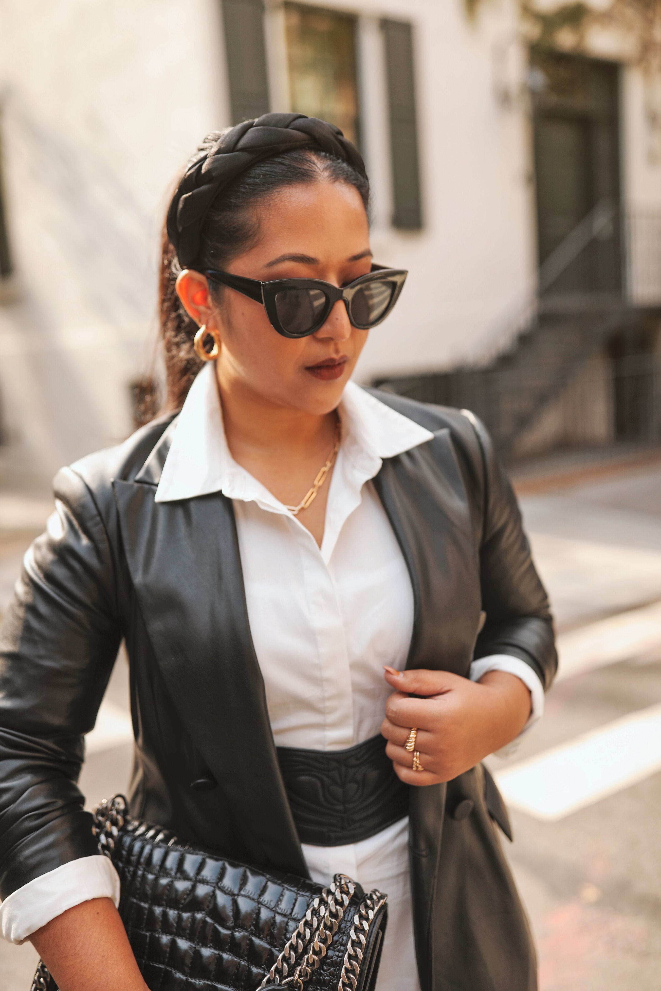 white shirt with leather jacket fall outfit 