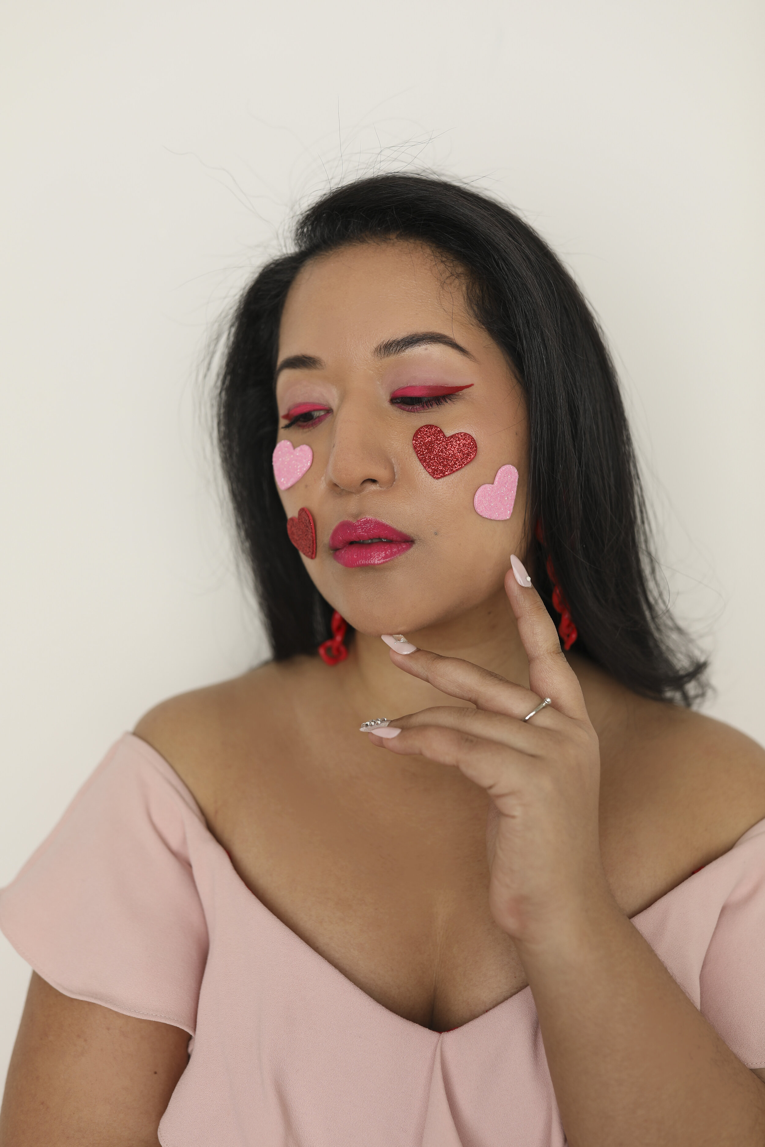 Valentine's Day Makeup - Pink to Red Ombre Eyeliner