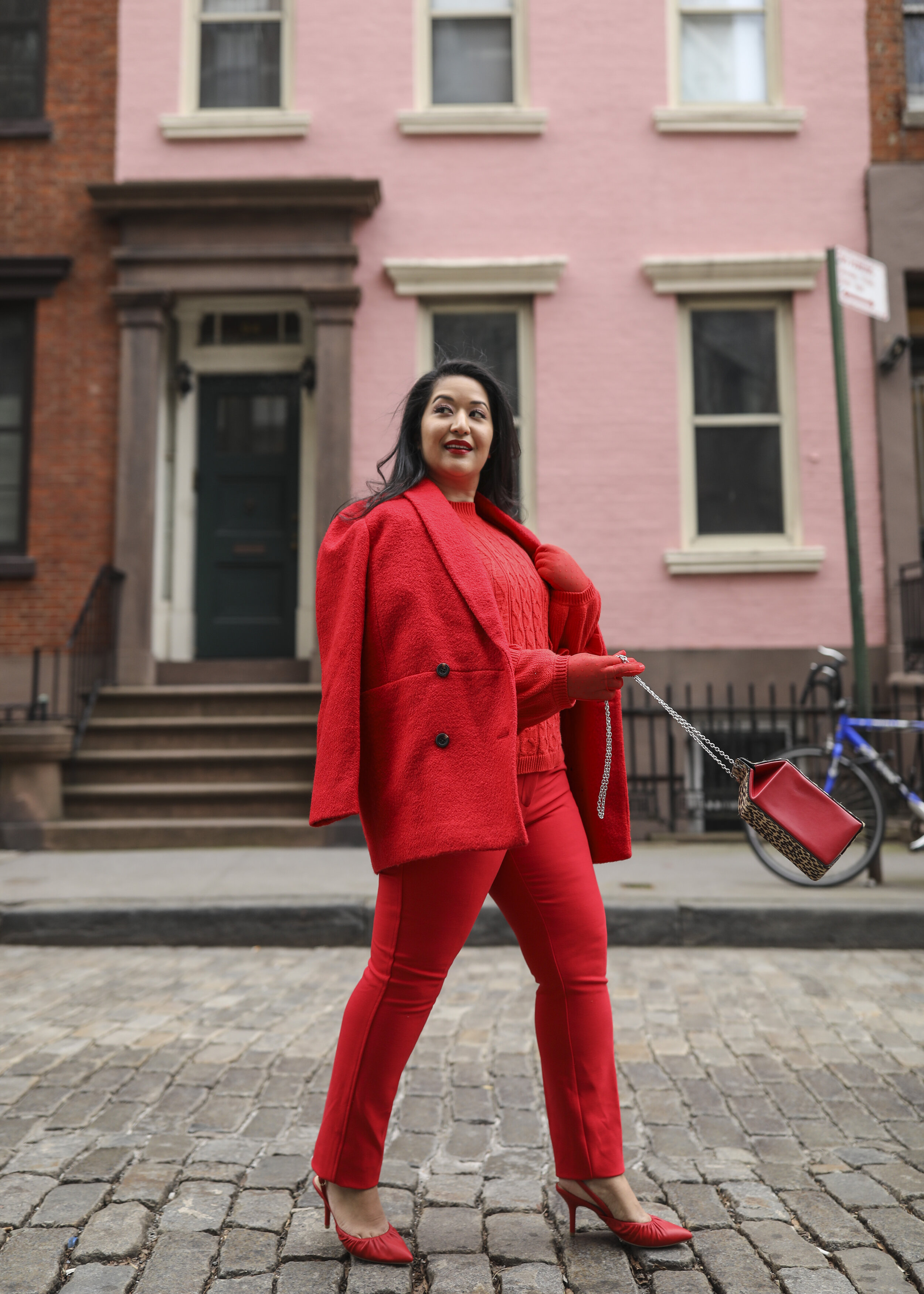 Red Monochrome outfit- 3 Ways to Pull off A Stunning Monochromatic Outfit Like The First Lady