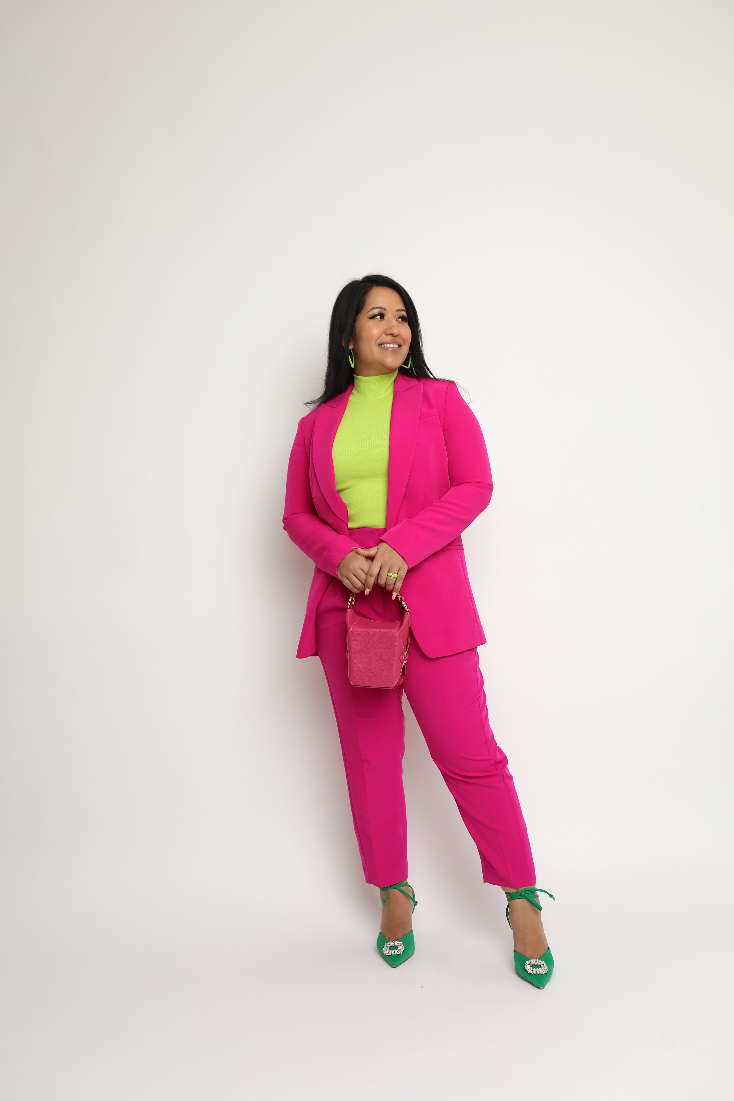 Pink Color block outfits: How to wear the colorful dopamine dressing trend