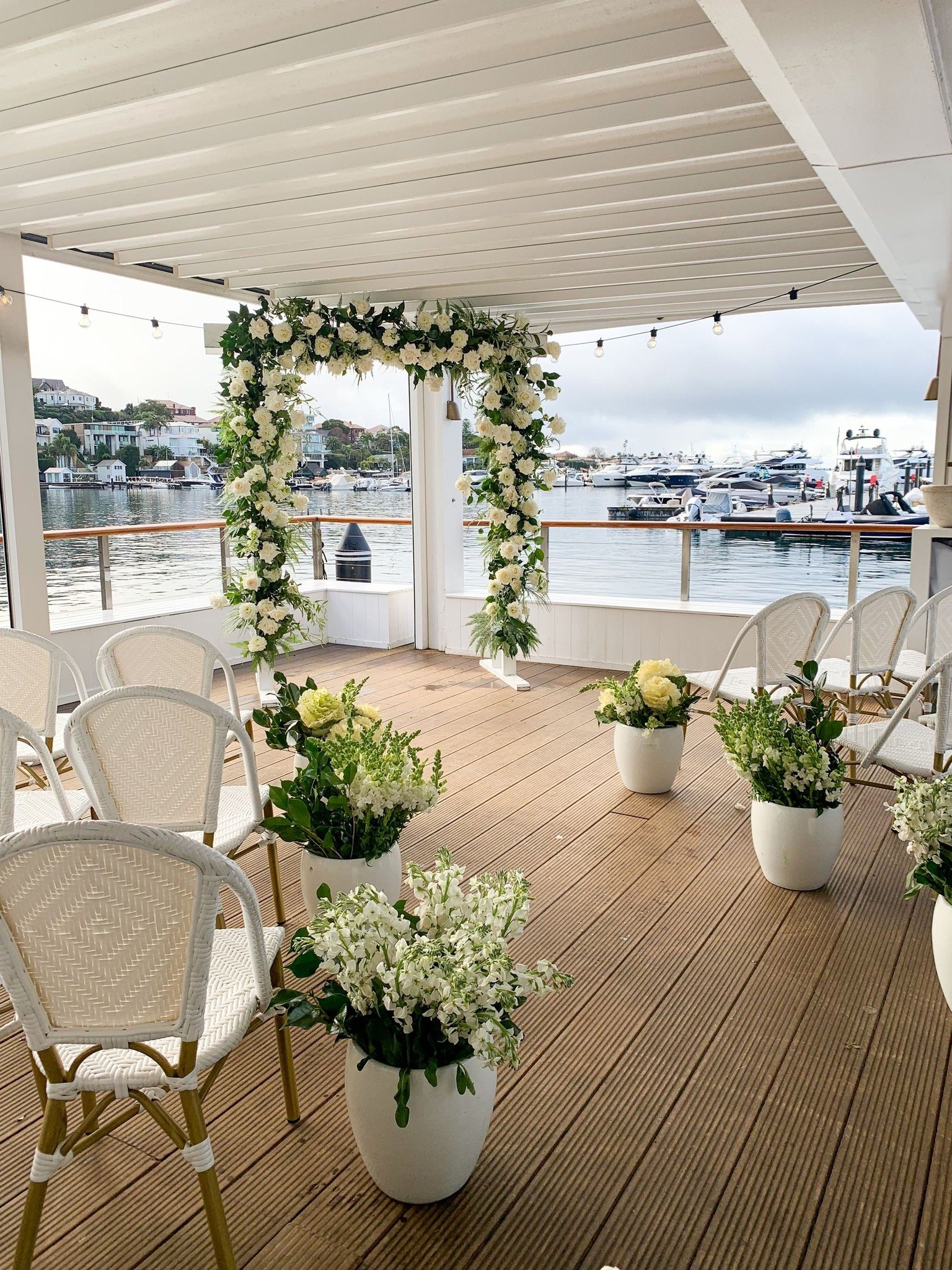 The most beautiful ceremony arrangement at The Boathouse Rose Bay! 
Speak to our team today about bringing your dream event to life! 🤍