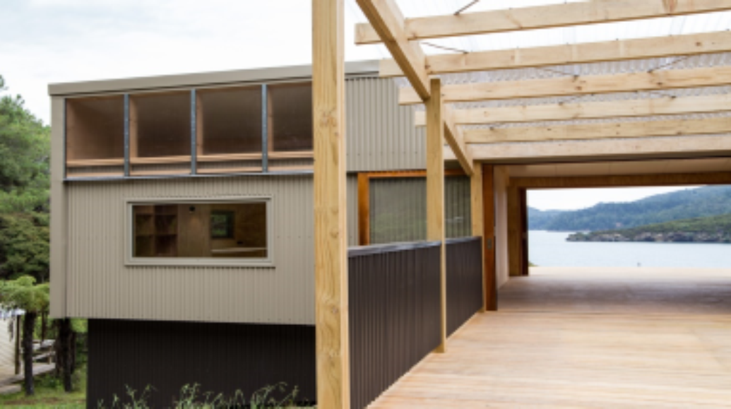 New lodge with harbour view