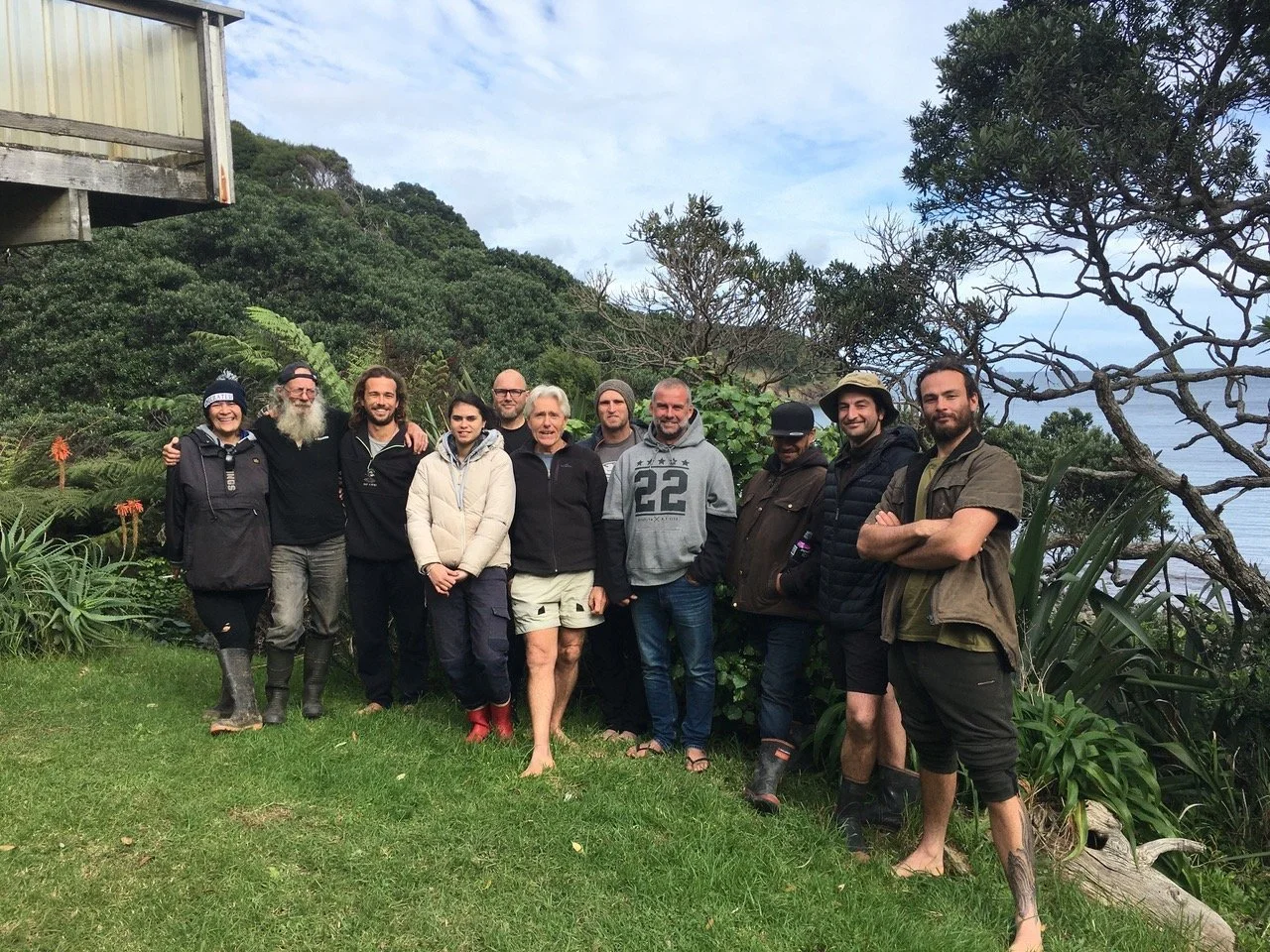   The Ahu Moana Team at Schooner Bay. From left to right: Kathy Titore, John Bakunin, Victor Greenfield, Jessie Parker, Andy Saunders, Glenn Edney, Phil Ross, Shane Bowler, Keepa Wii, Gray Lewis and Jack Lewis (Credit: Glenn Edney)  
