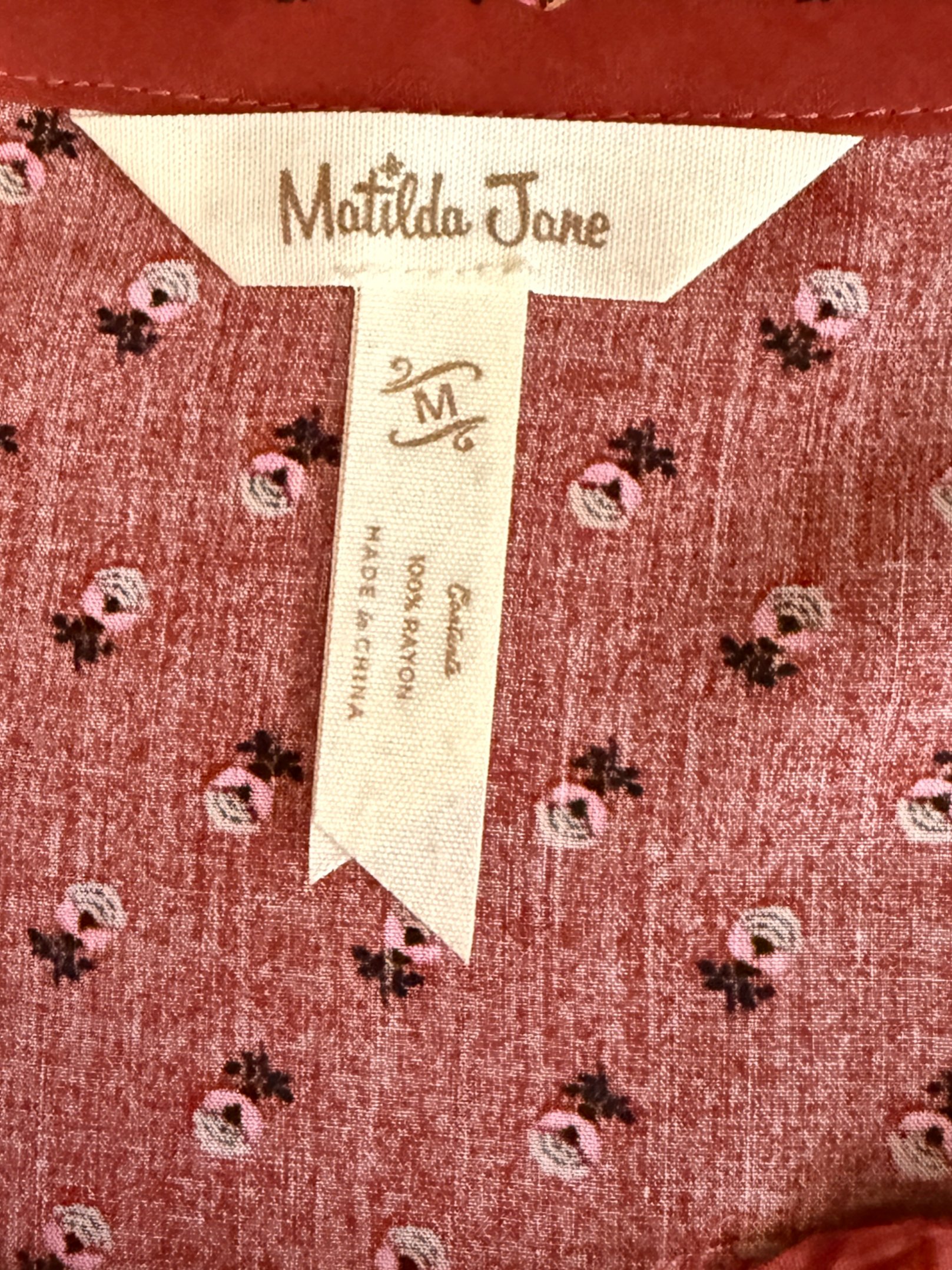 47dp3-matild-jane-floral-top.jpg
