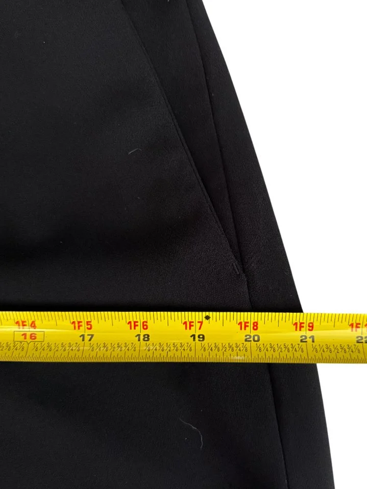 24mt7-babaton-black-pants-hip-measurement.jpg (Copy)