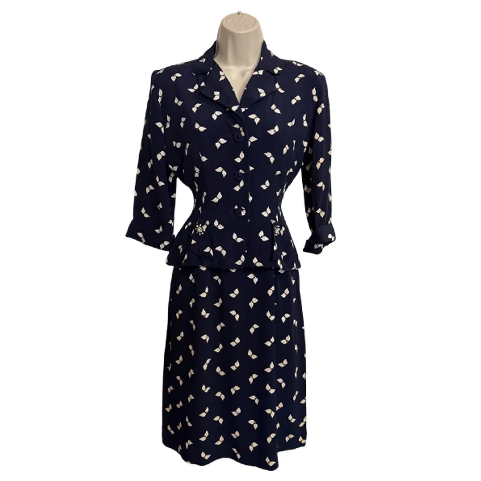 Online resale and consignment swank seconds clothes store offering new and  preowned gently used secondhand clothing at affordable prices.