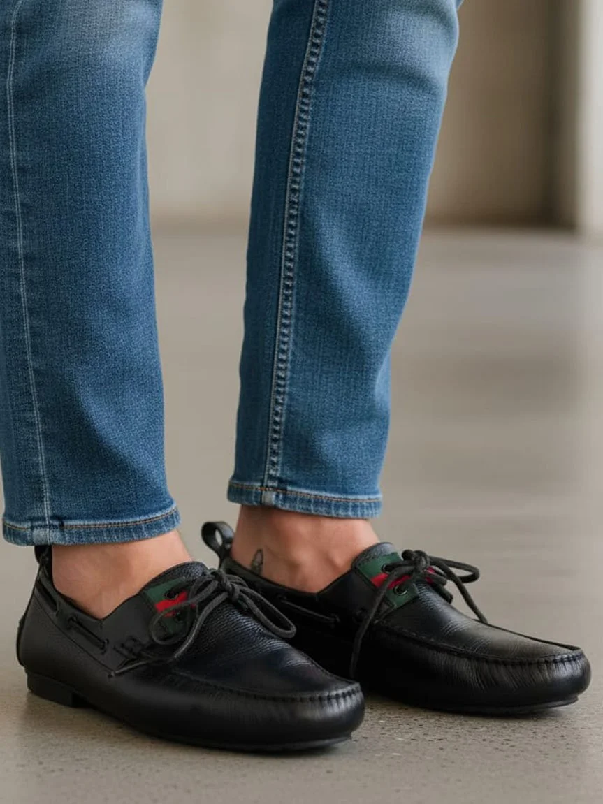 33mc-gucci-black-boat-shoes-size-10.jpg (Copy)