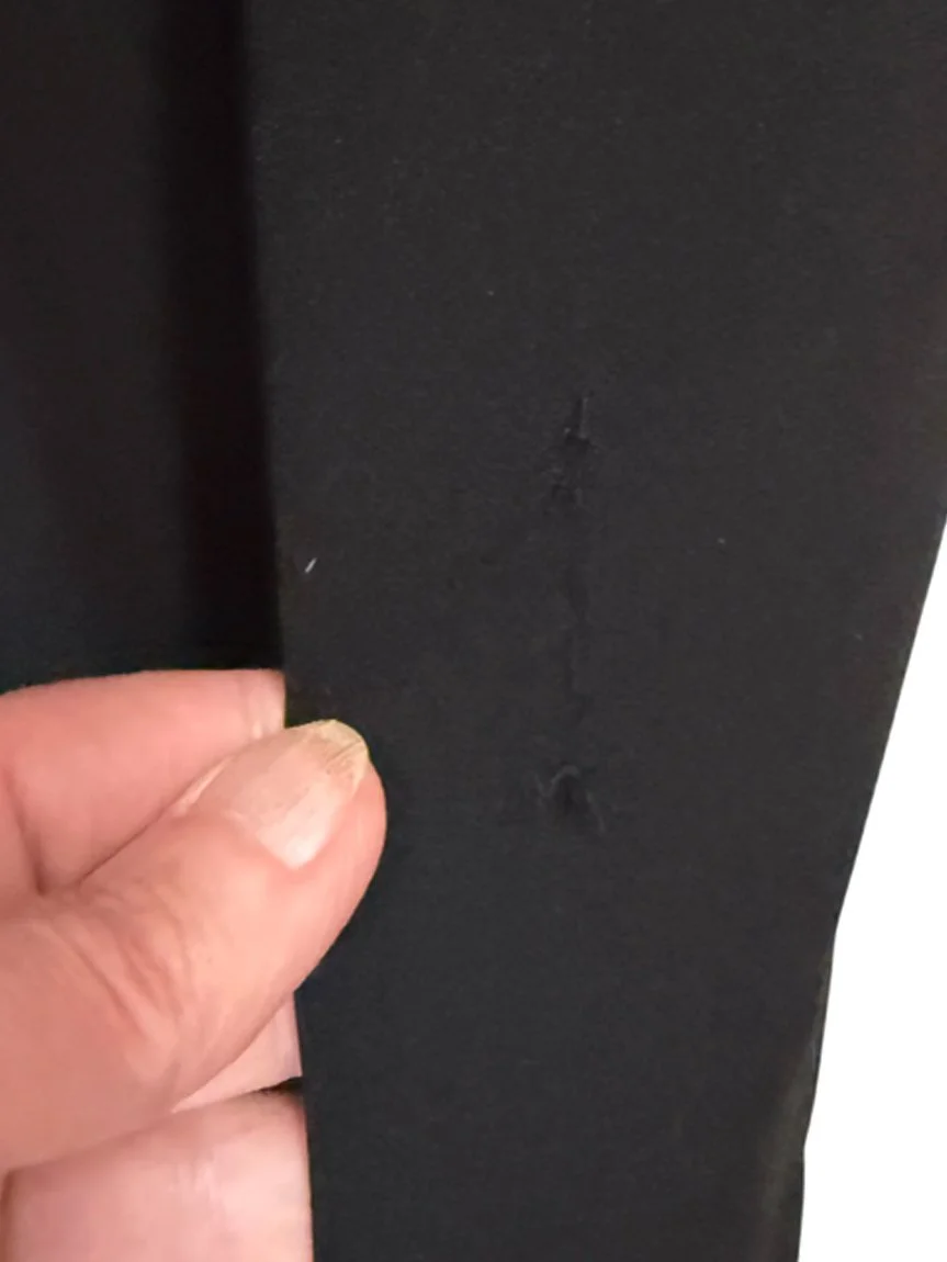 24mt3-babaton-black-pants-snag.jpg (Copy)