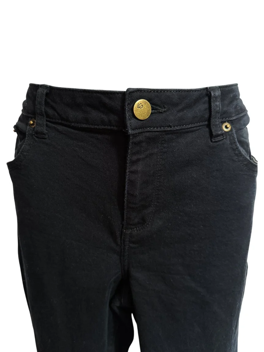 28dp2-logo-lori-goldstein-black-pants-hip.jpg (Copy)