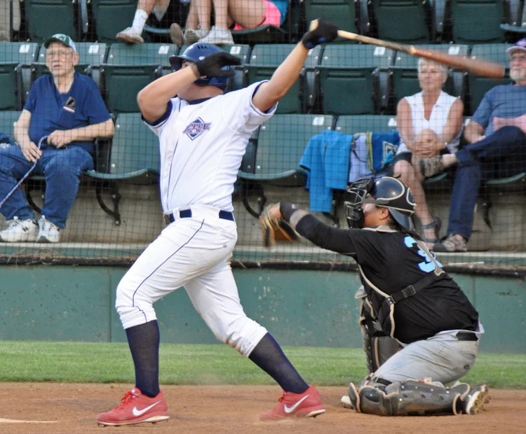 Chase Lewallen led the AppleSox with 5 RBI in the first non-league series. He and the Sox welcome the Spokane Expos, Saturday.