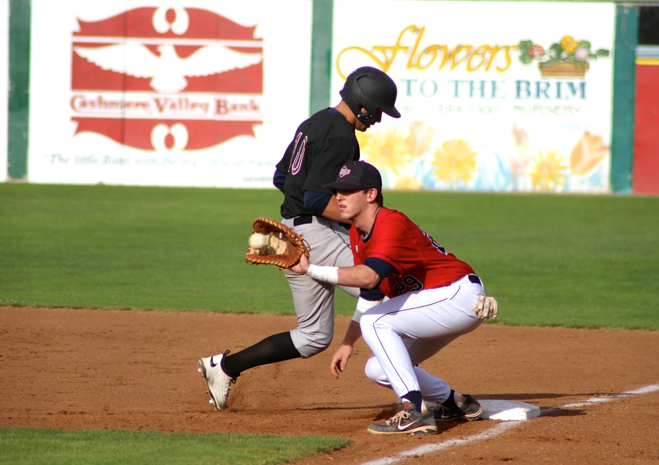 The AppleSox are set to try and win a second series in 2016, with first pitch scheduled for 7:05 p.m., at Paul Thomas Sr. Stadium.