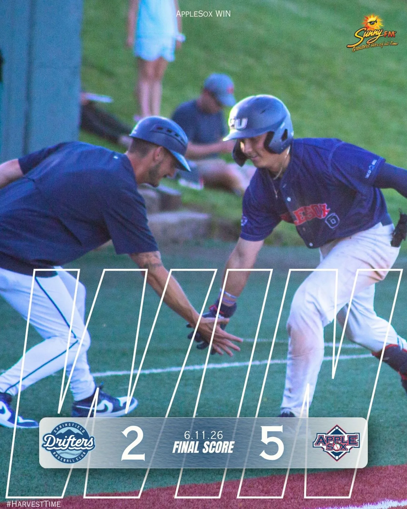 Make that three straight series wins for the Sox! 🧦

#HarvestTime