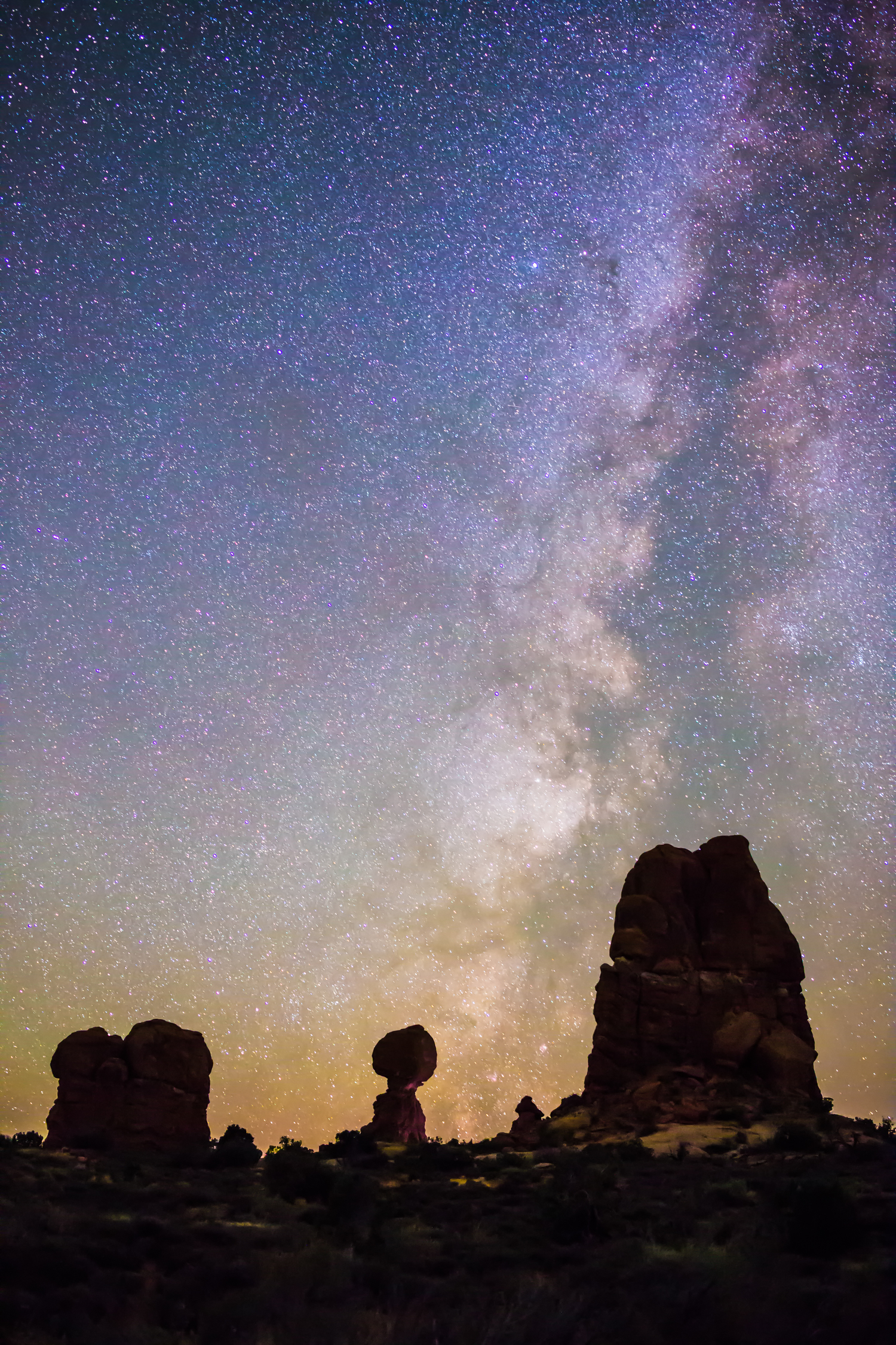 Balanced+Rock+in+Arches+National+Park-2.jpeg