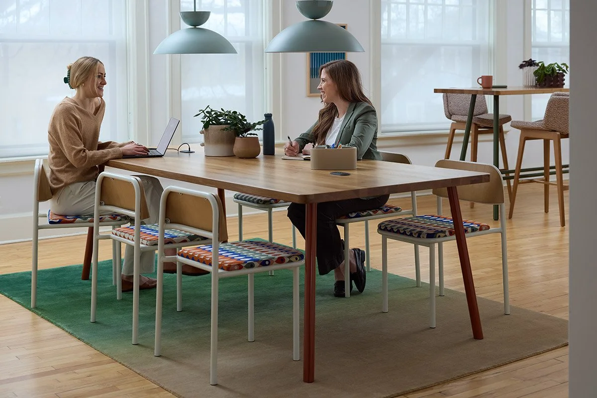 work-hub-clyde-dining-bar-table-people.jpg