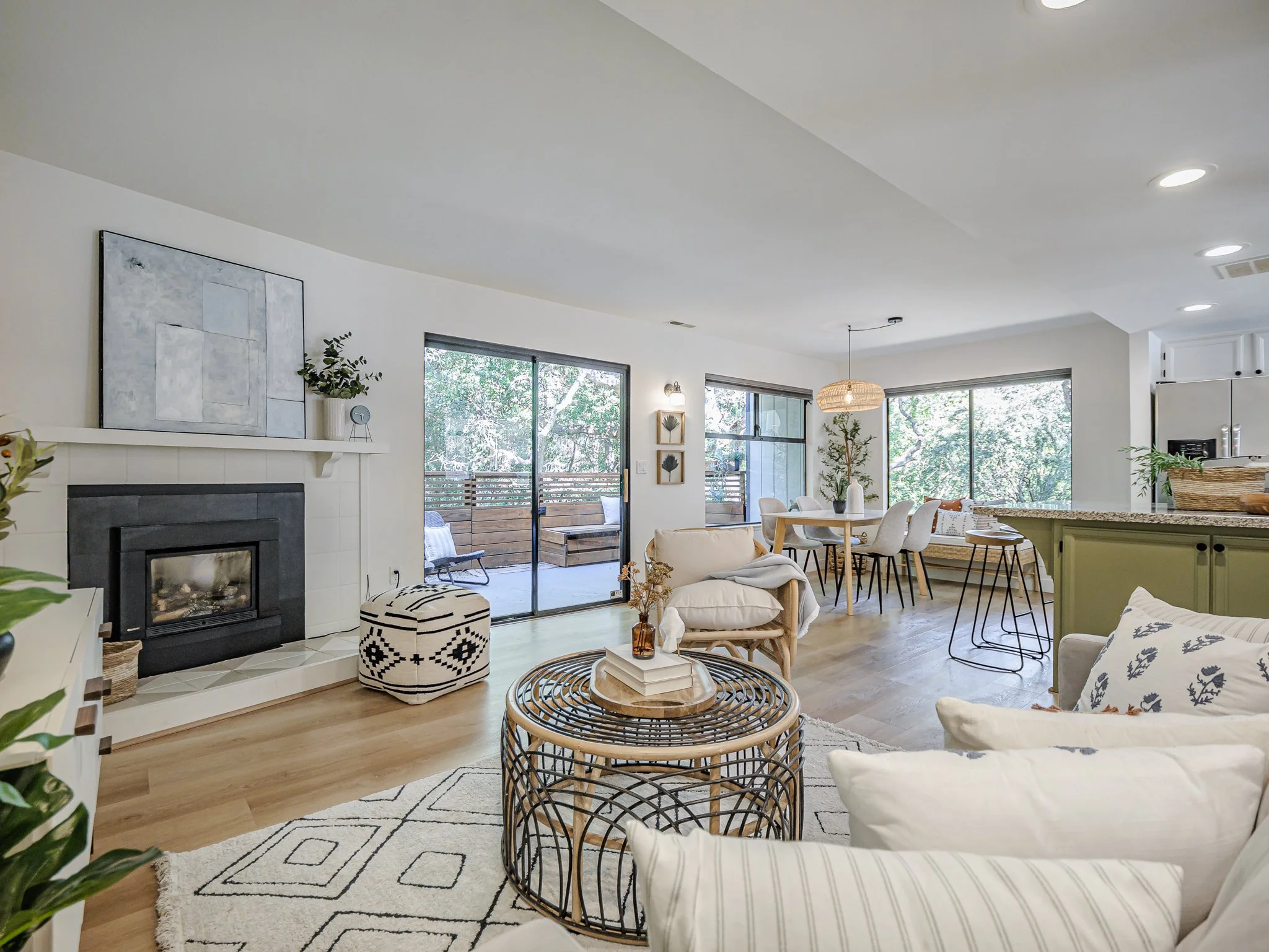 3410 Kenilworth Lane