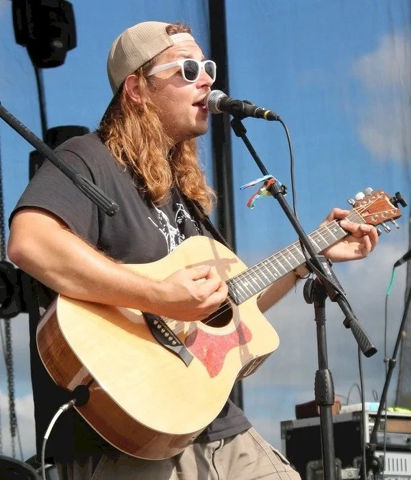 Live Music: Chris Bertrand