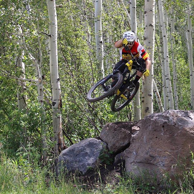 Bags are packed and bodies mended, time to shred Bikes in Mexico 🇲🇽 at the @transvallarta_enduro 
Let&rsquo;s get rowdie @elbowrides @siennasunshine @b.kreyche @colorowdies @bicycle_outfitters #getrowdie #gjbikes