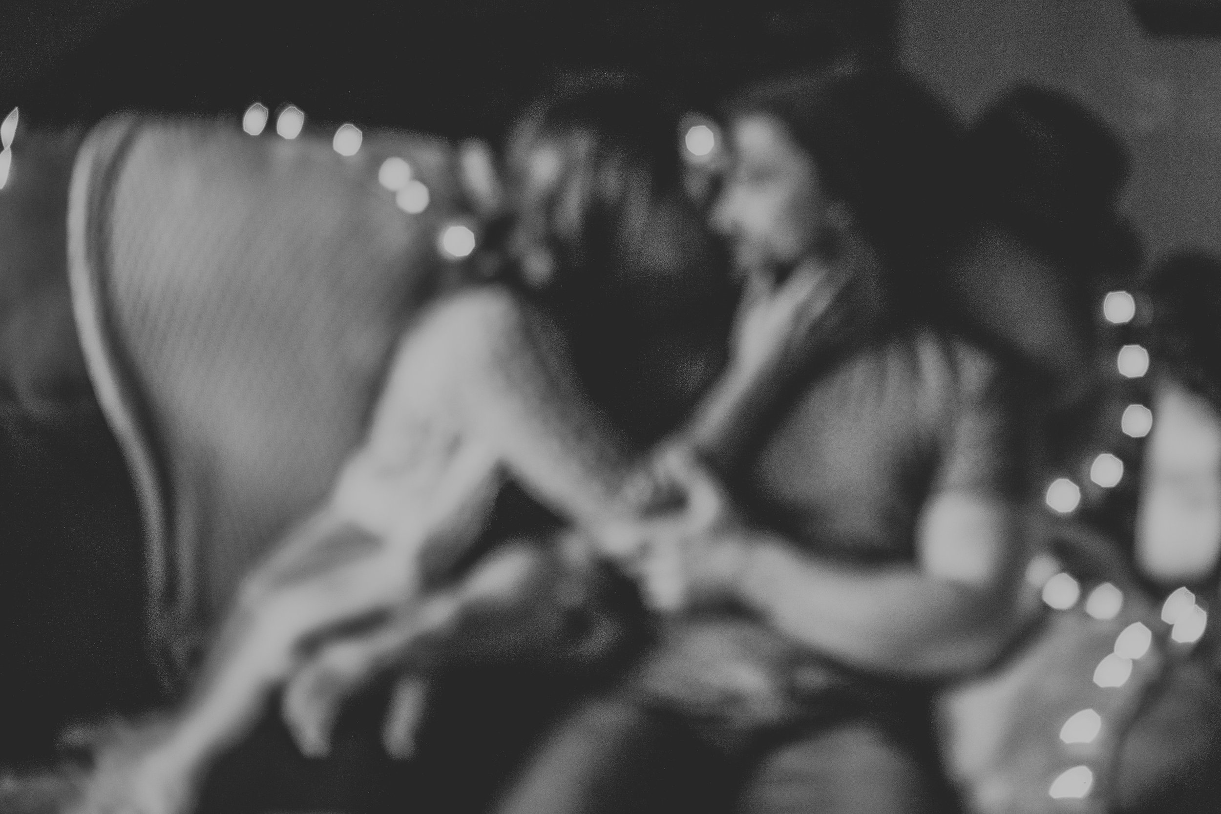 Seattle in home snuggle session engagement