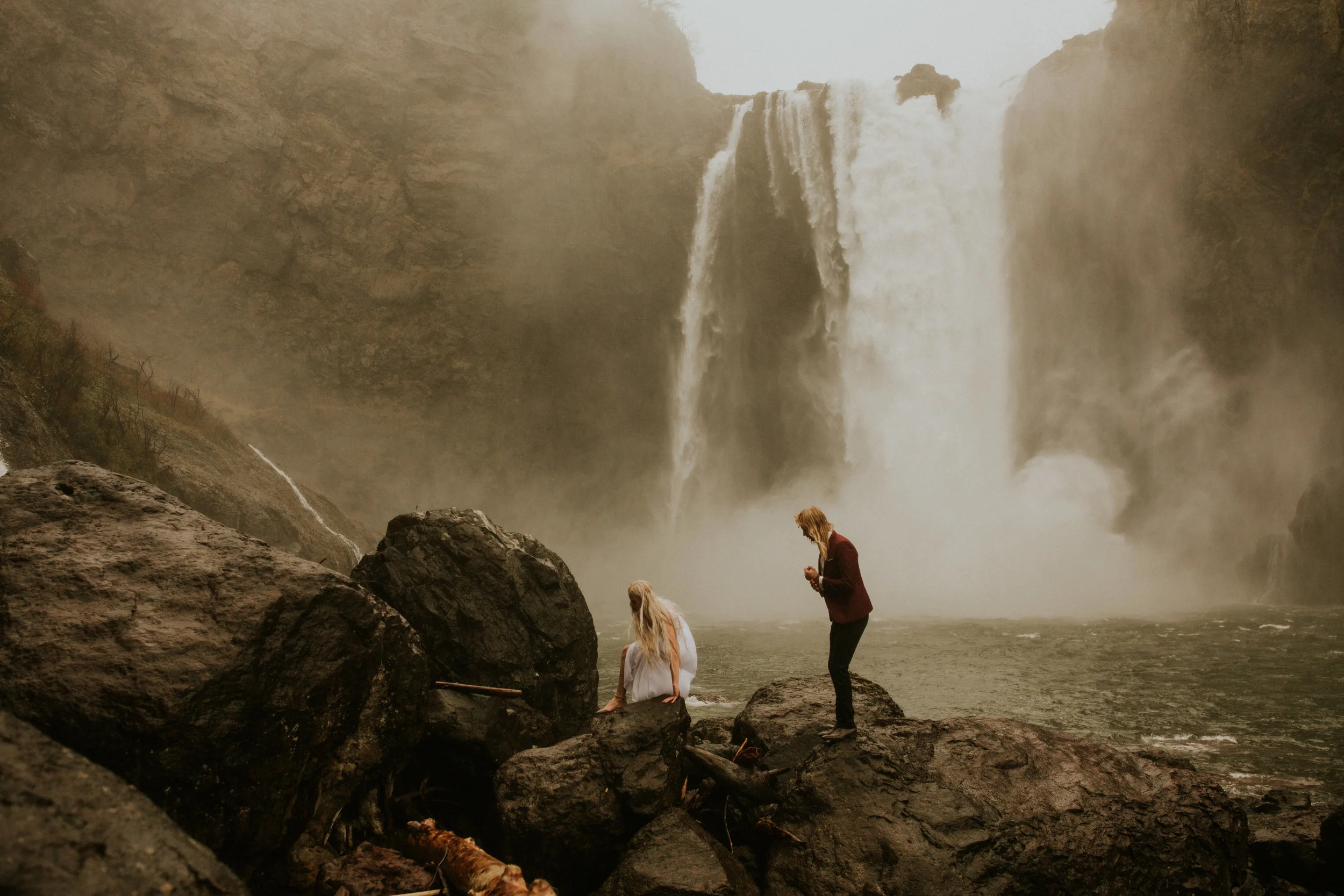 Snoqualmie-adventure-elopement