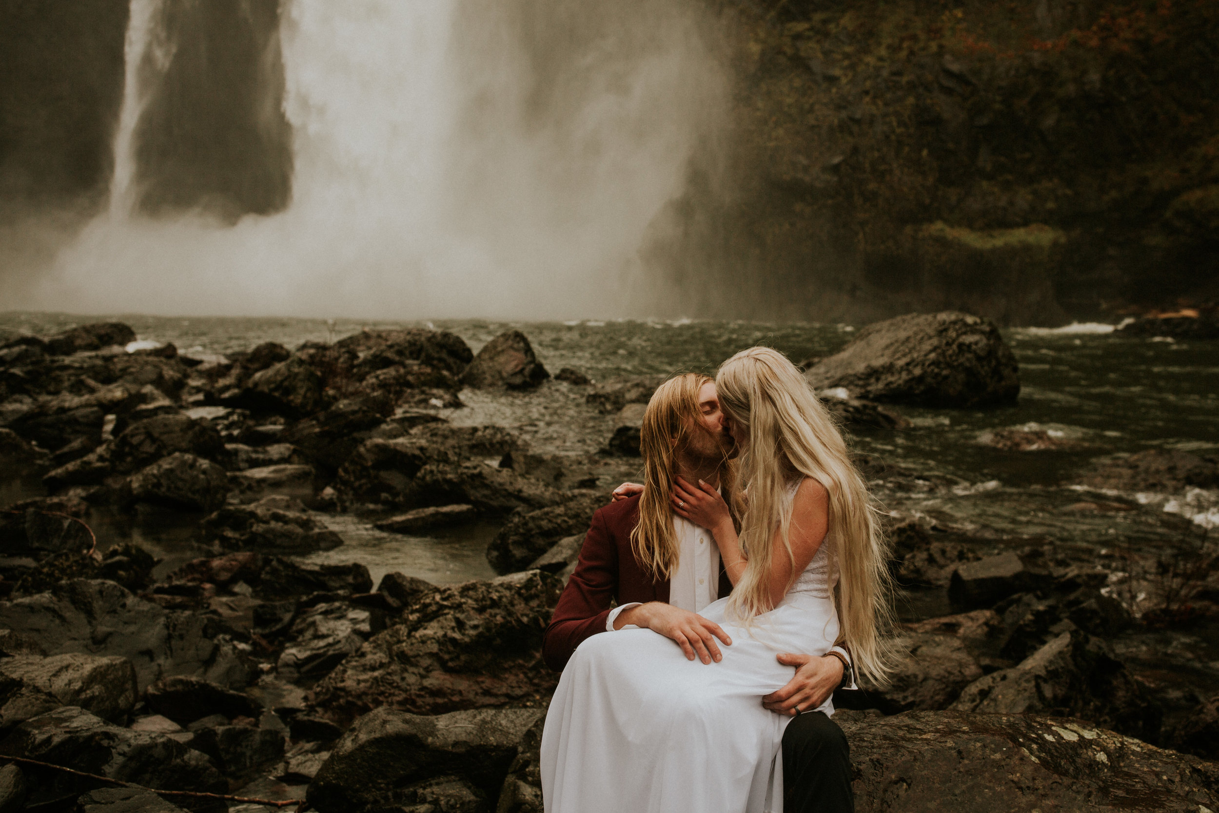 Snoqualmie-falls-elopement