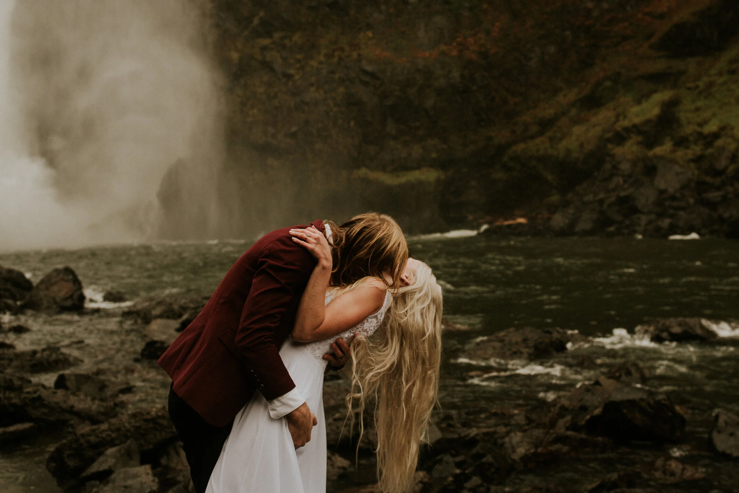 Seattle-elopement-photographer