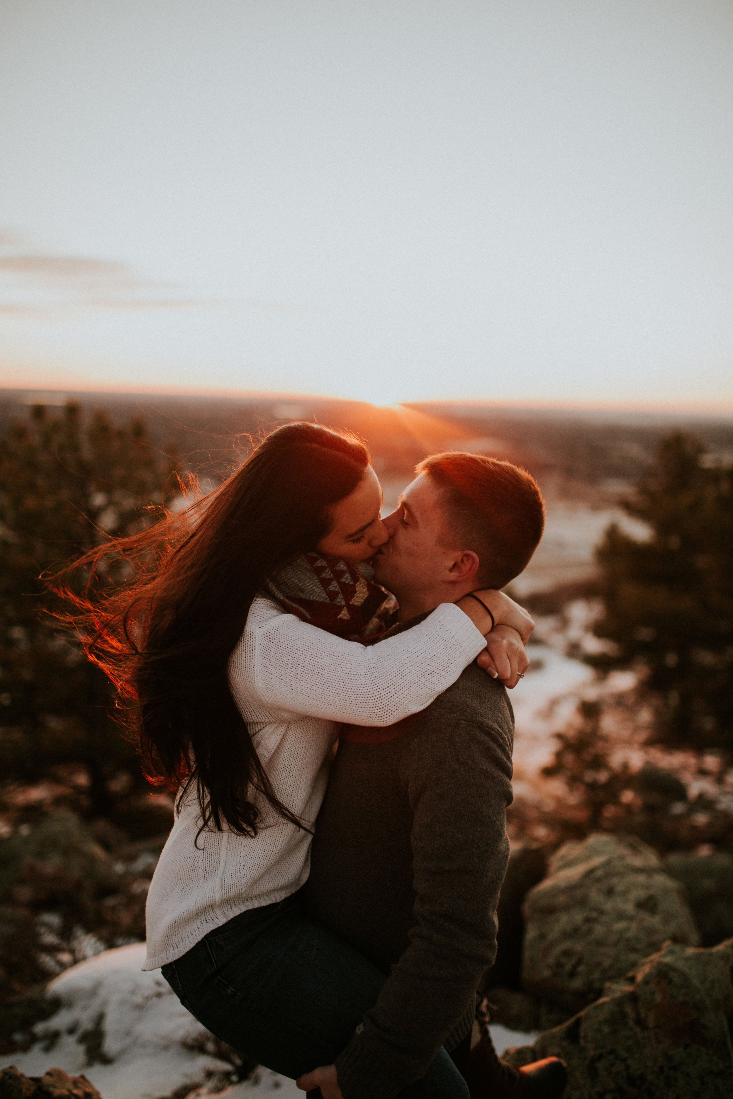 snowy-bear-lake-engagement