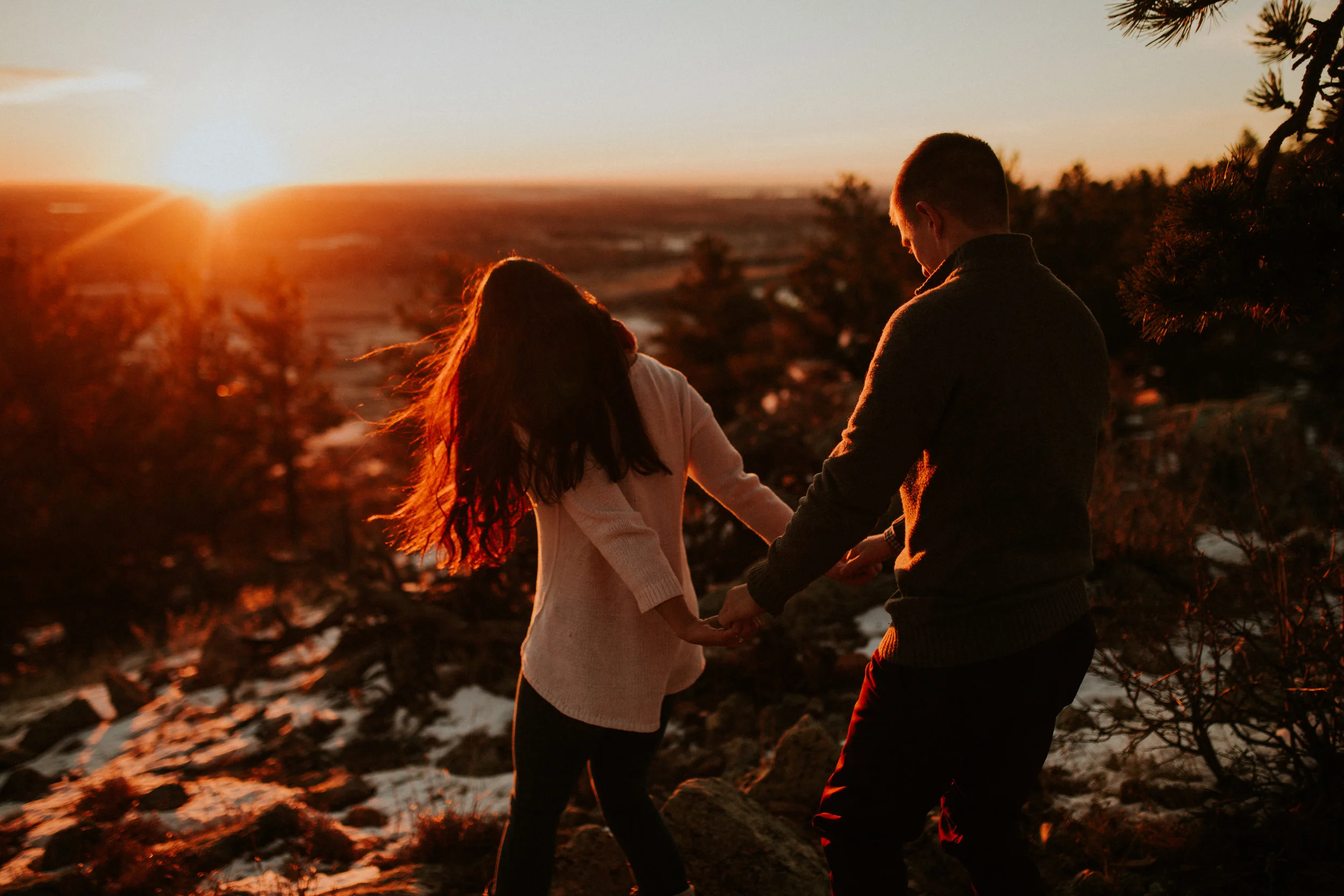 snowy-bear-lake-engagement