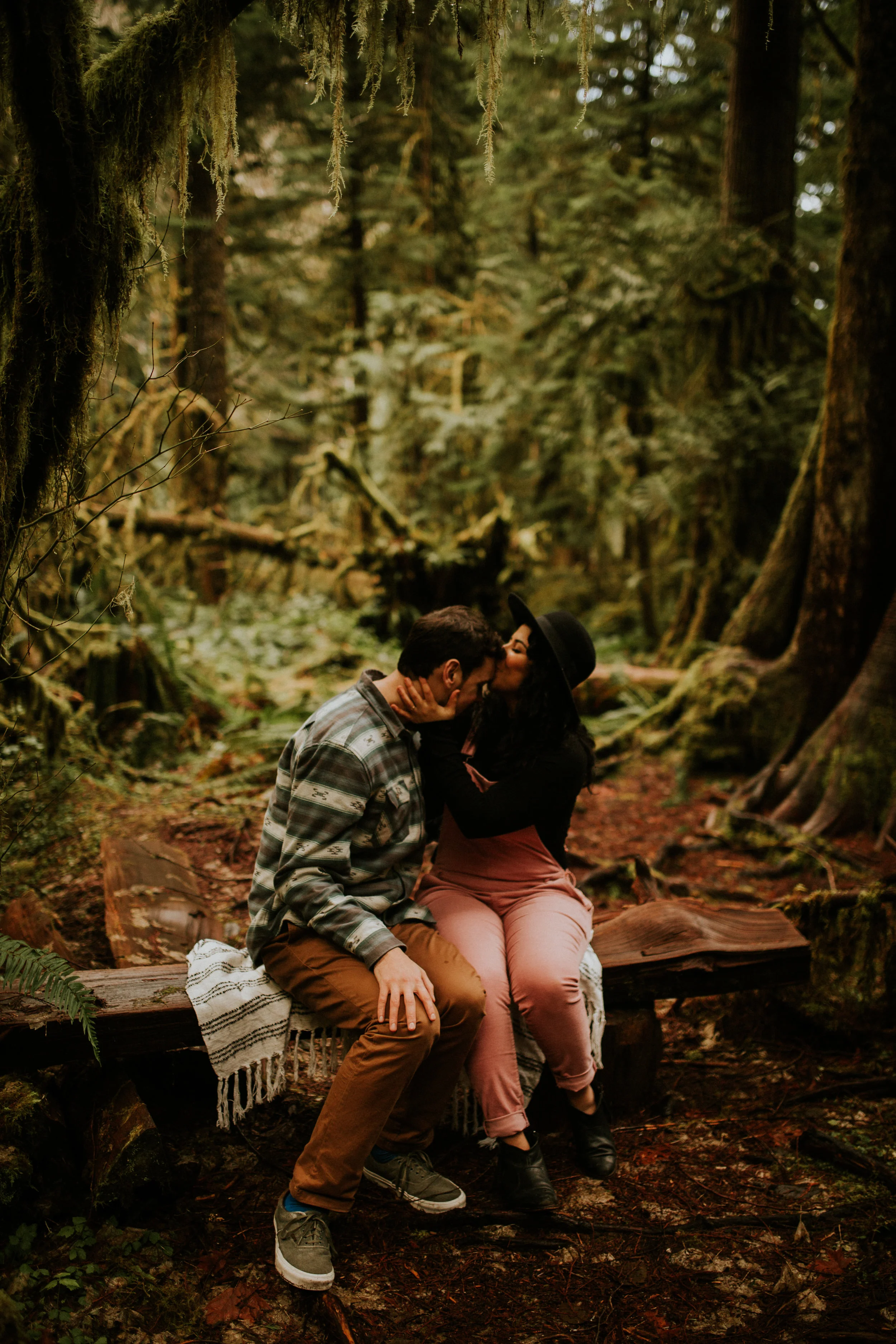 Marymere-falls-engagement-session