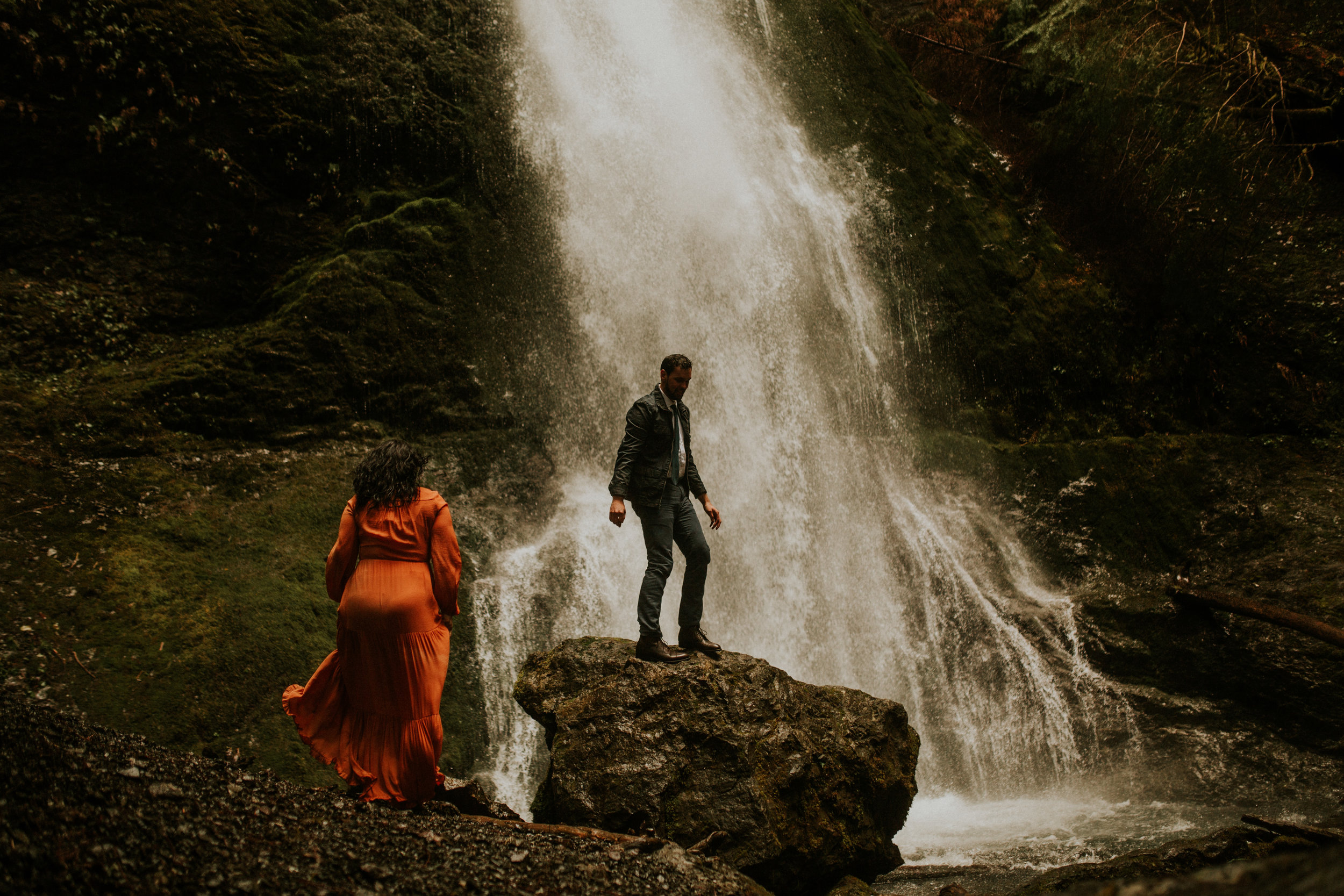Marymere-falls-engagement-adventure
