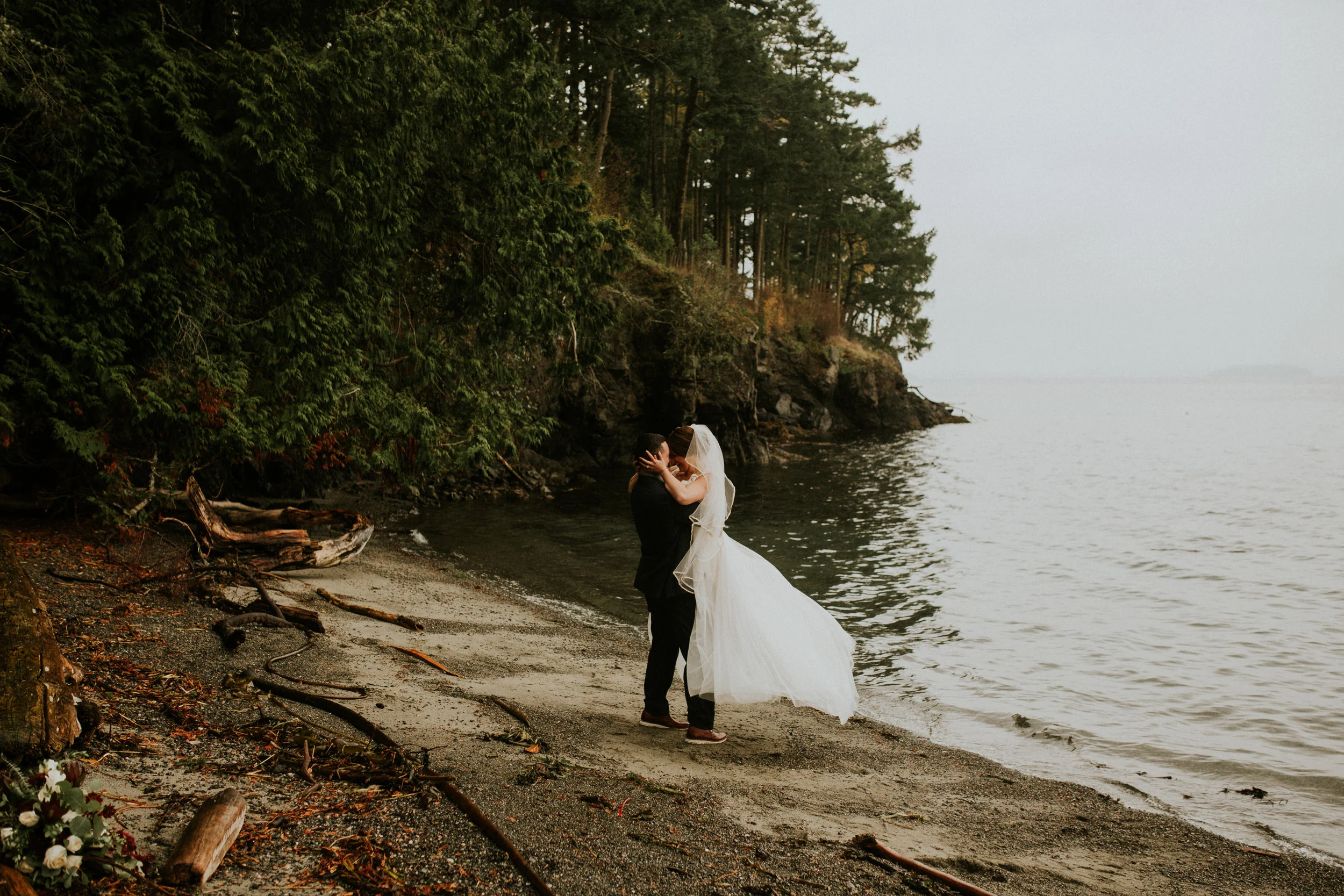 San Juan Island Wedding Photographer// Ashley + Chad 