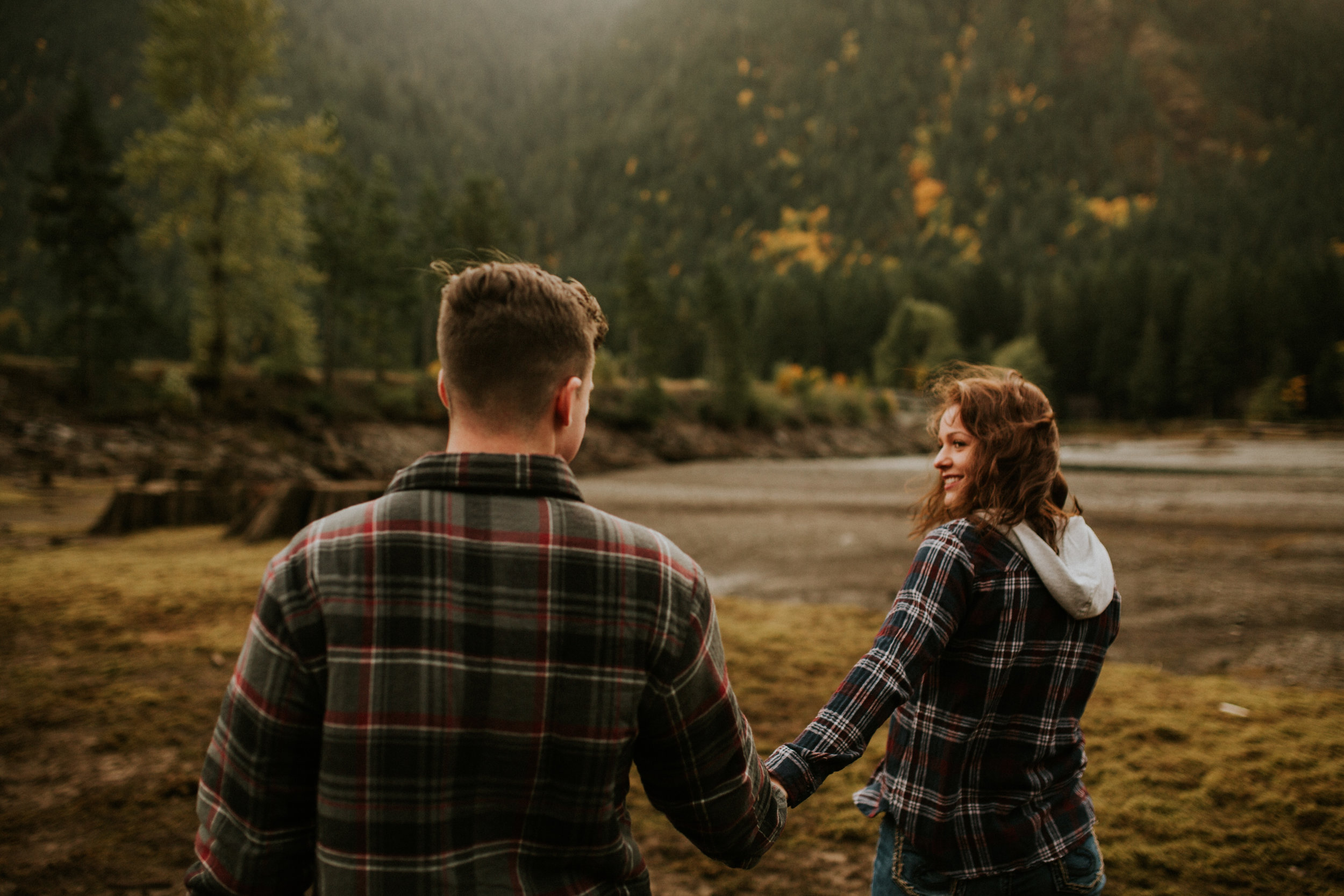 Lake-Cushman-Adventure-Engagement-photographer-breeanna-lasher-17.jpg