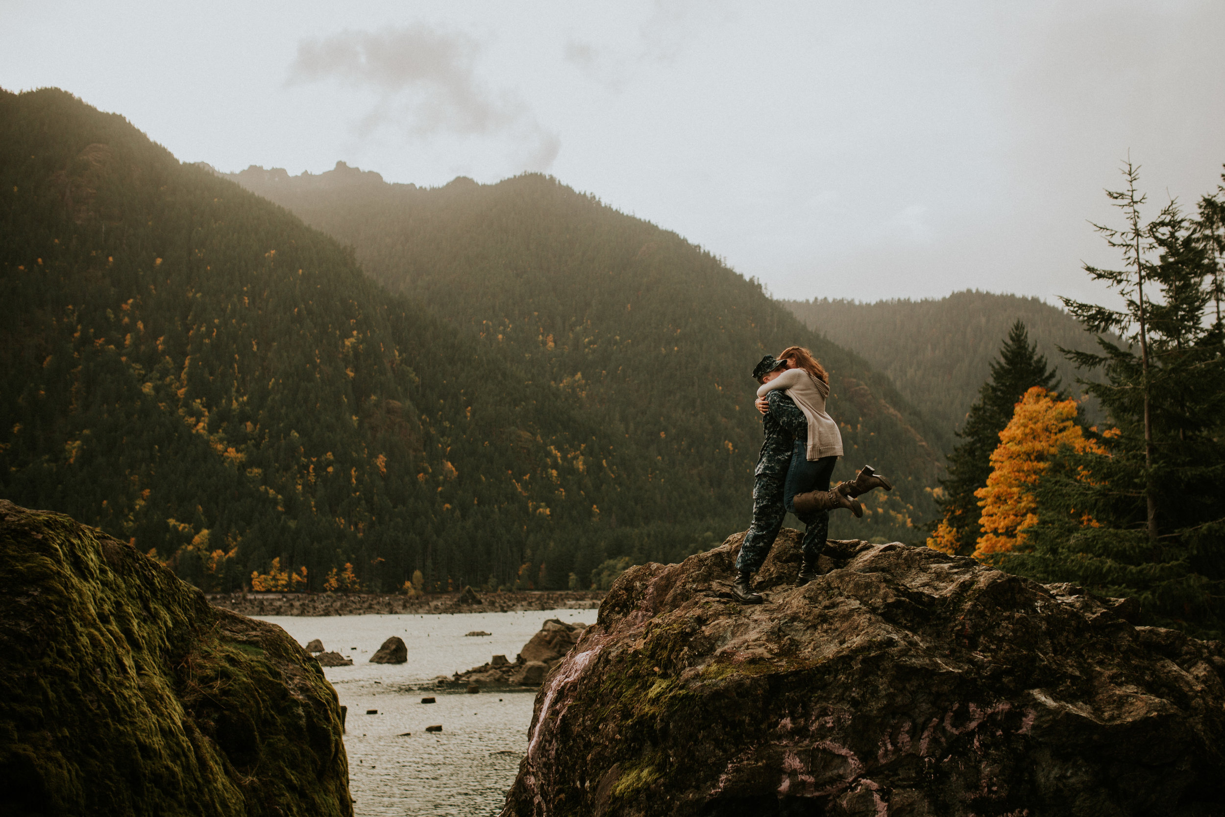 Lake-Cushman-Adventure-Engagement-photographer-breeanna-lasher-63.jpg