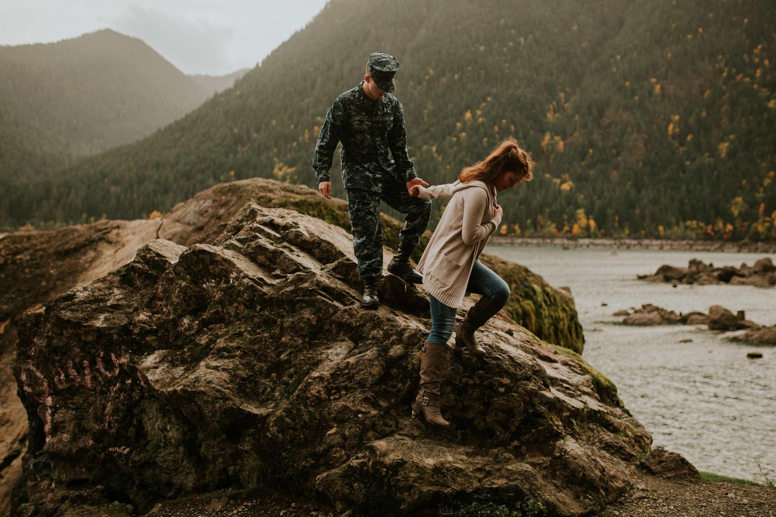 Lake-Cushman-Adventure-Engagement-photographer-breeanna-lasher-77.jpg