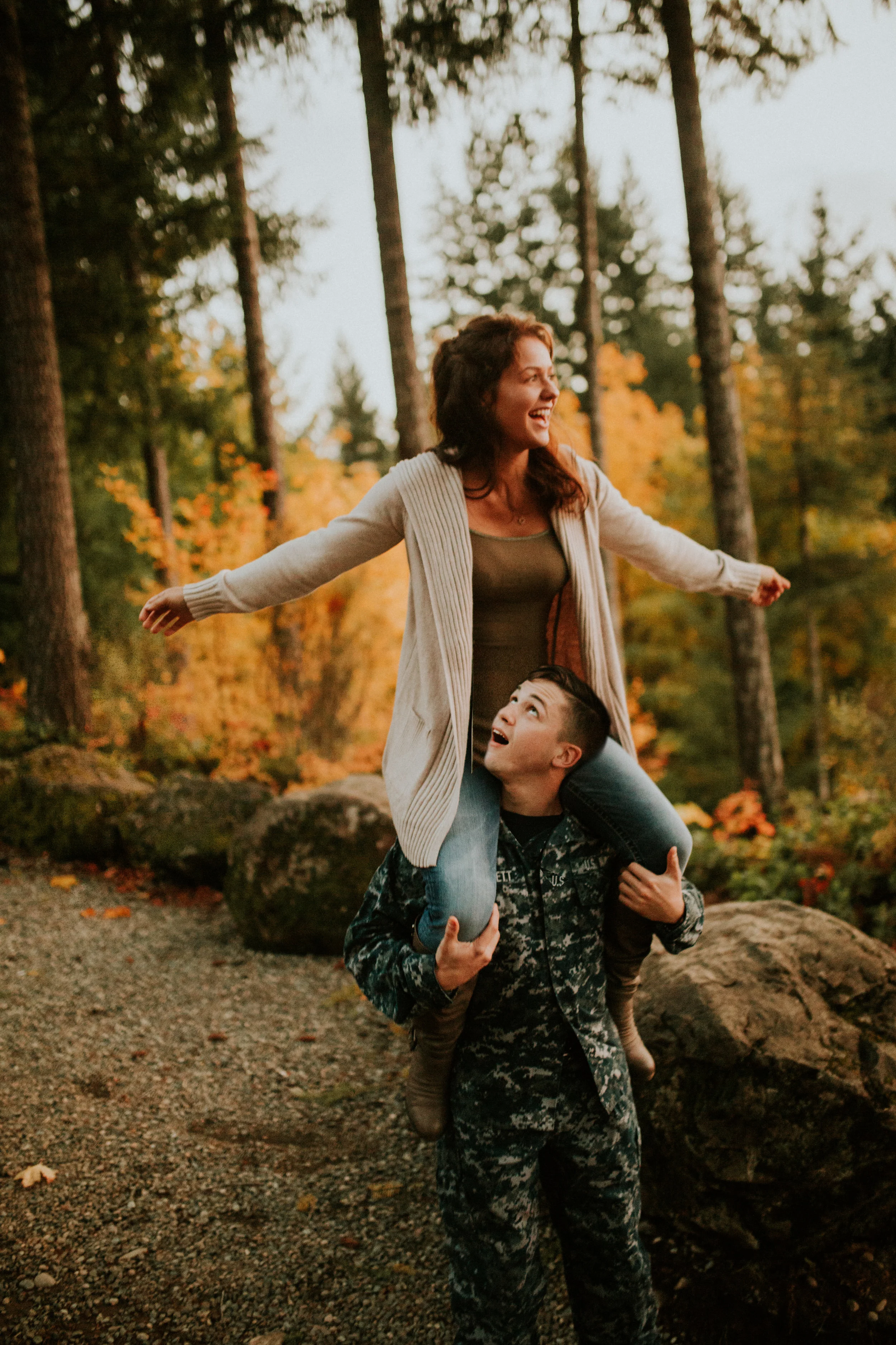 Lake-Cushman-Adventure-Engagement-photographer-breeanna-lasher-110.jpg