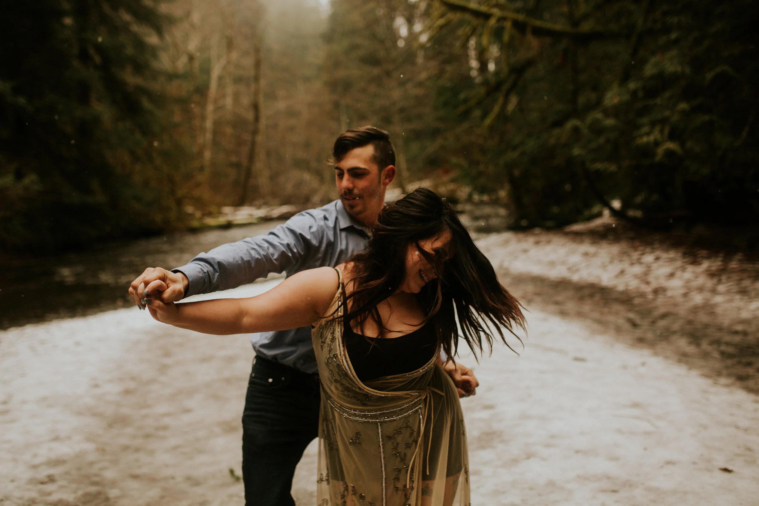 Olympic peninsula engagement session by breeanna lasher