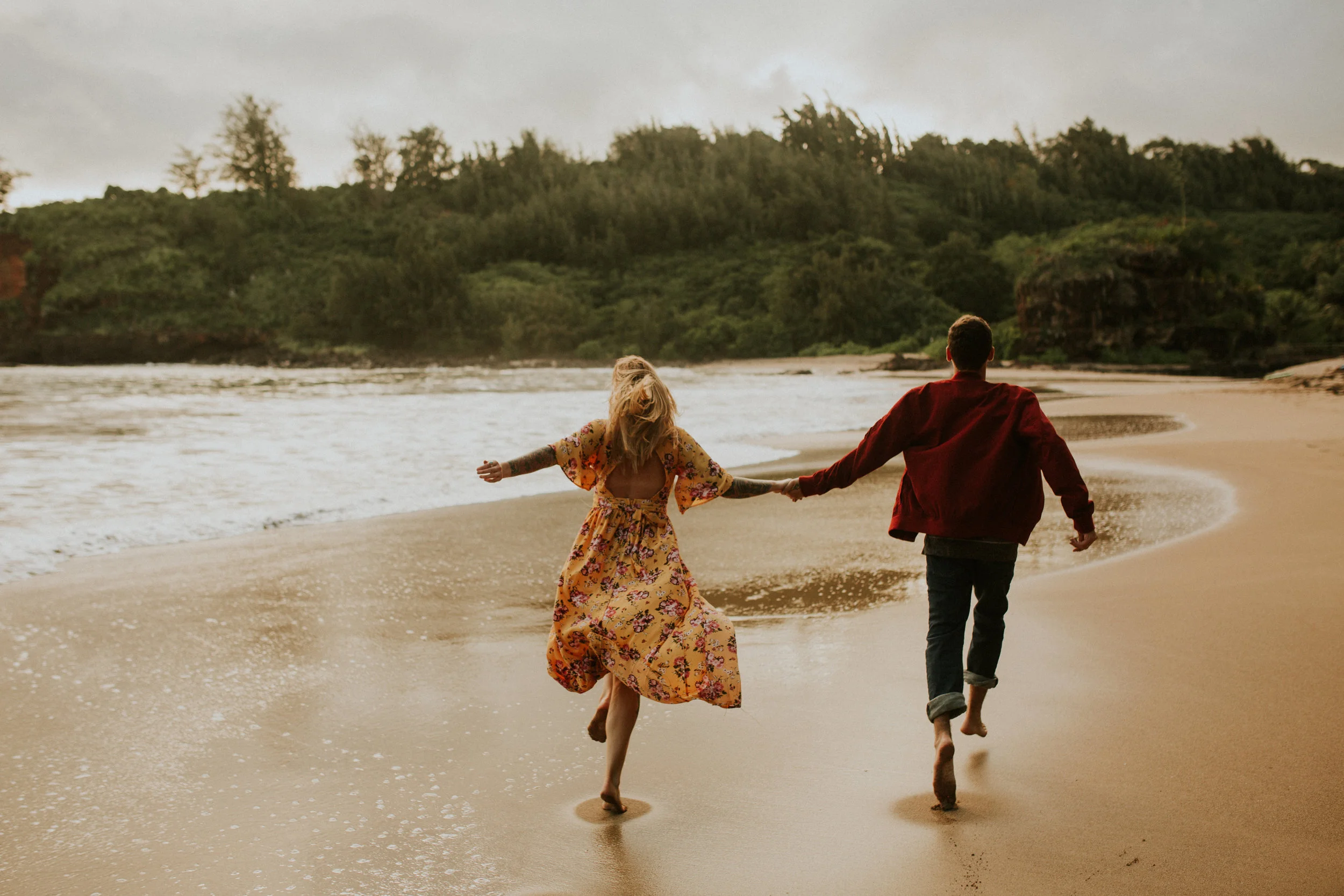 kauai engagement allerton garden secret beach spouting horn photos 