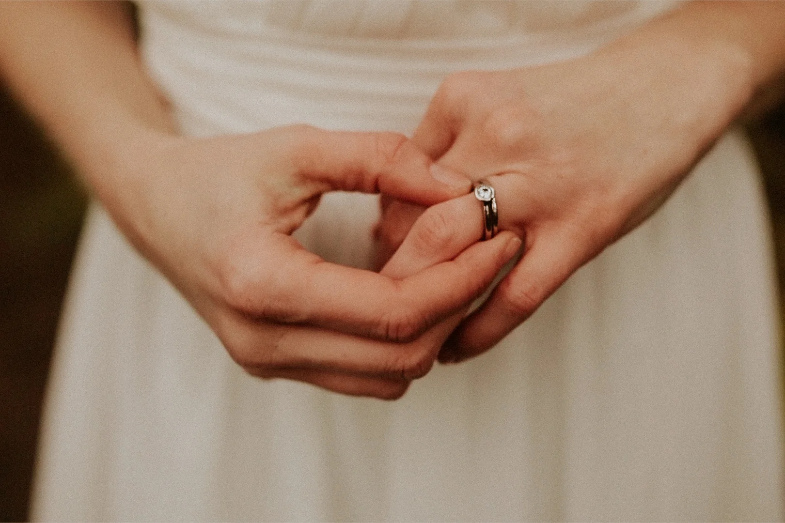 ring shot oregon eleopement portland bridal veil waterfalls&nbsp;