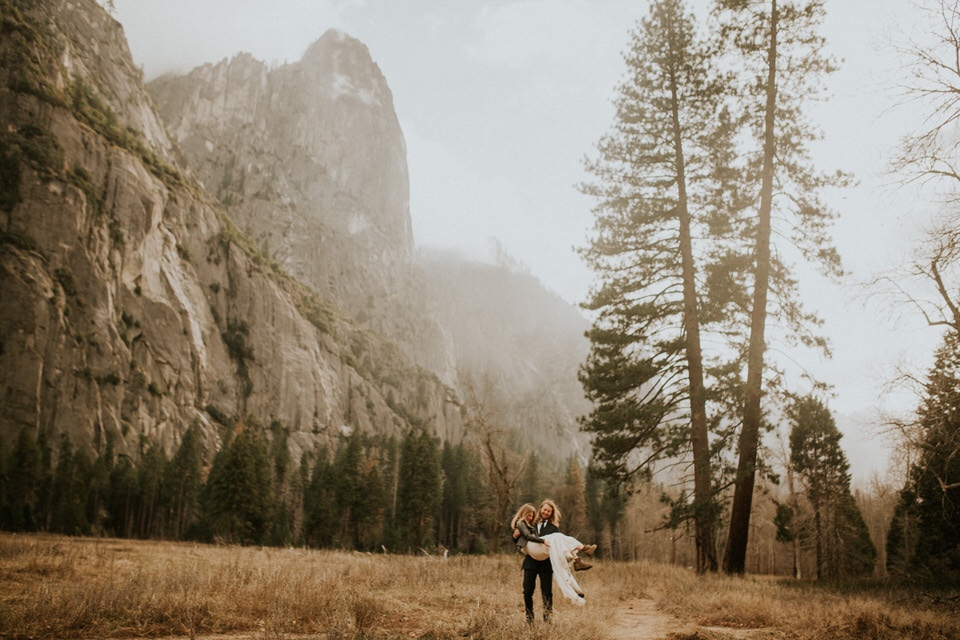 yosemite elopement photographer&nbsp;