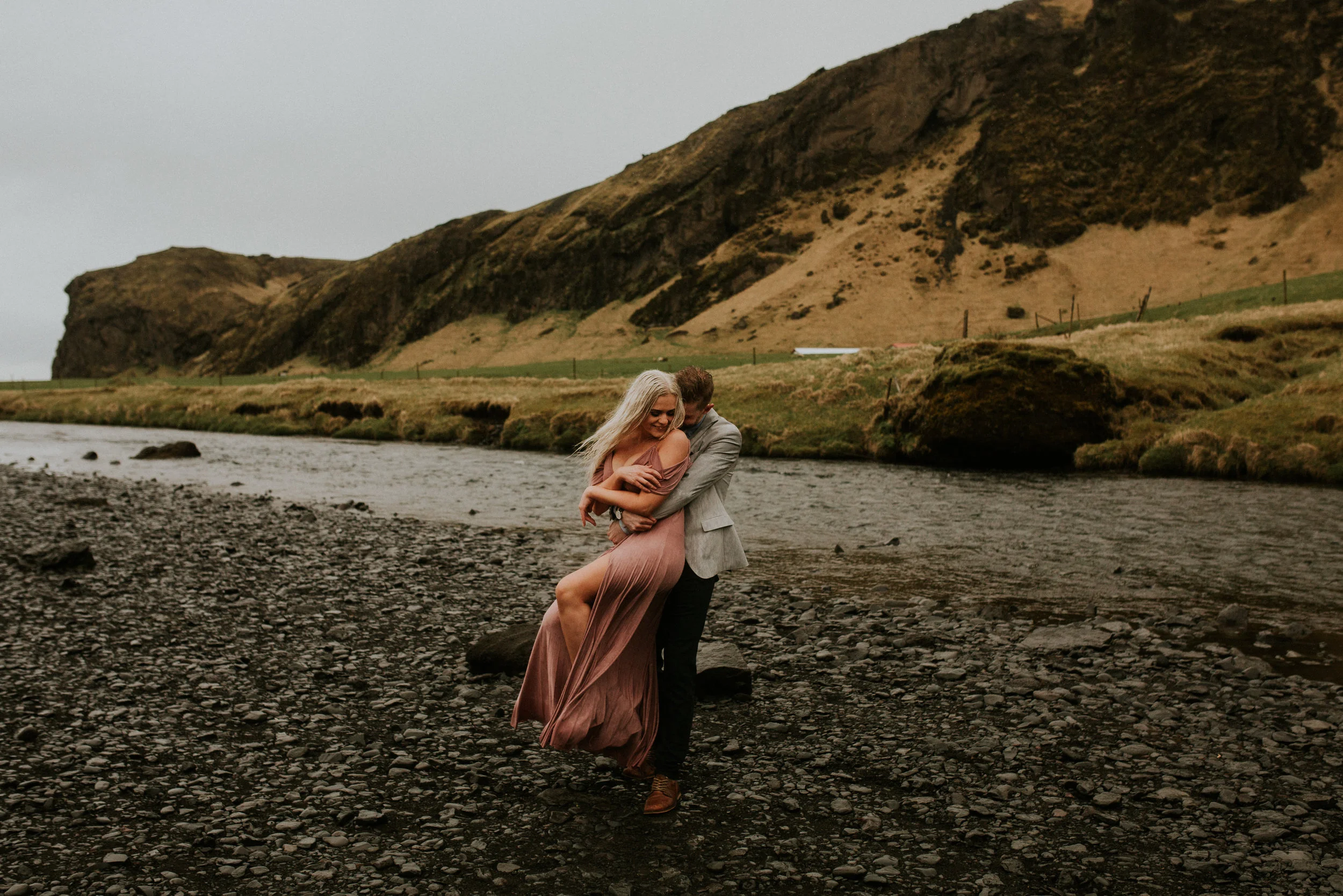 skogafoss couple in love icelandic photographer breeanna lasher