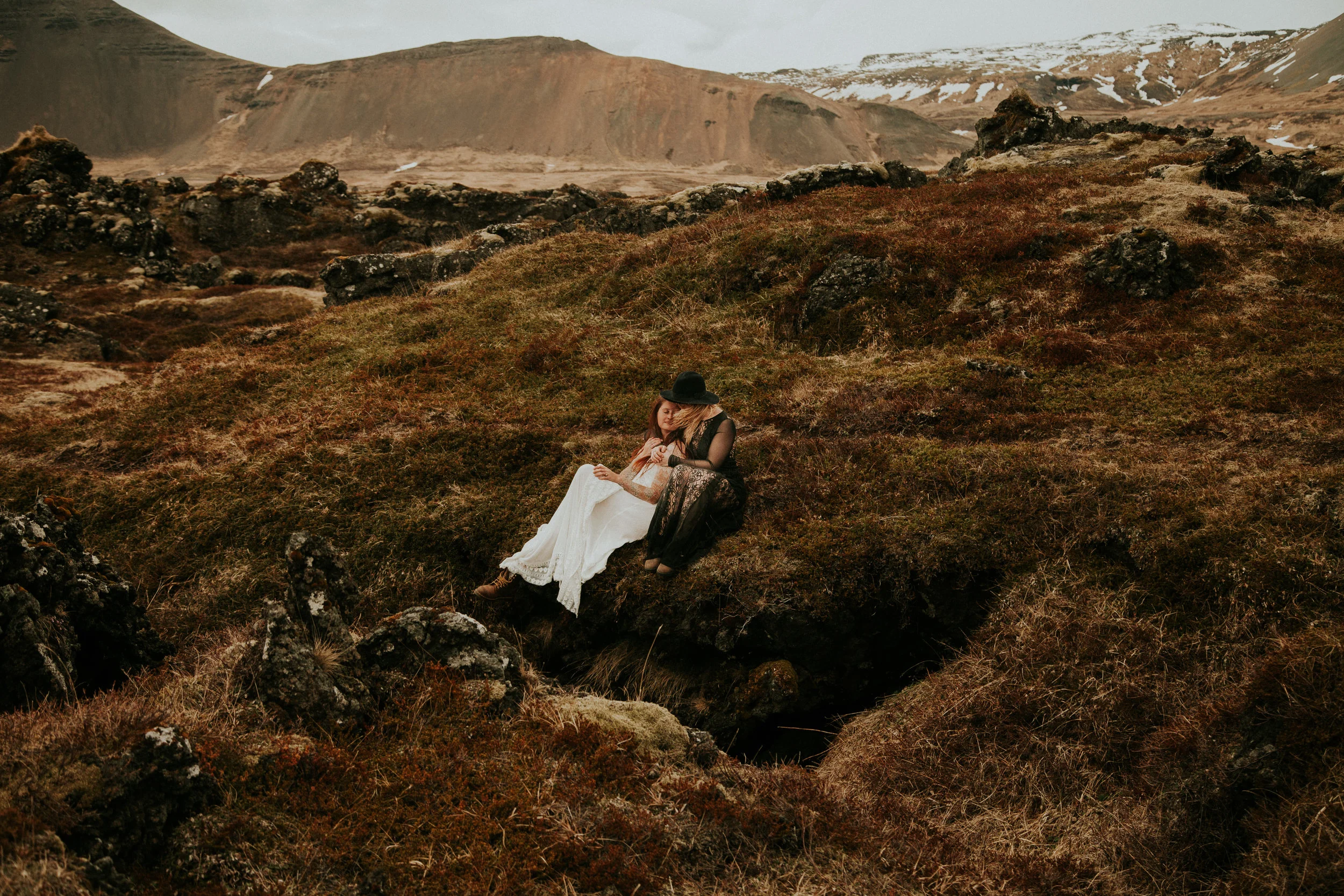 iceland elopement adventure photographer