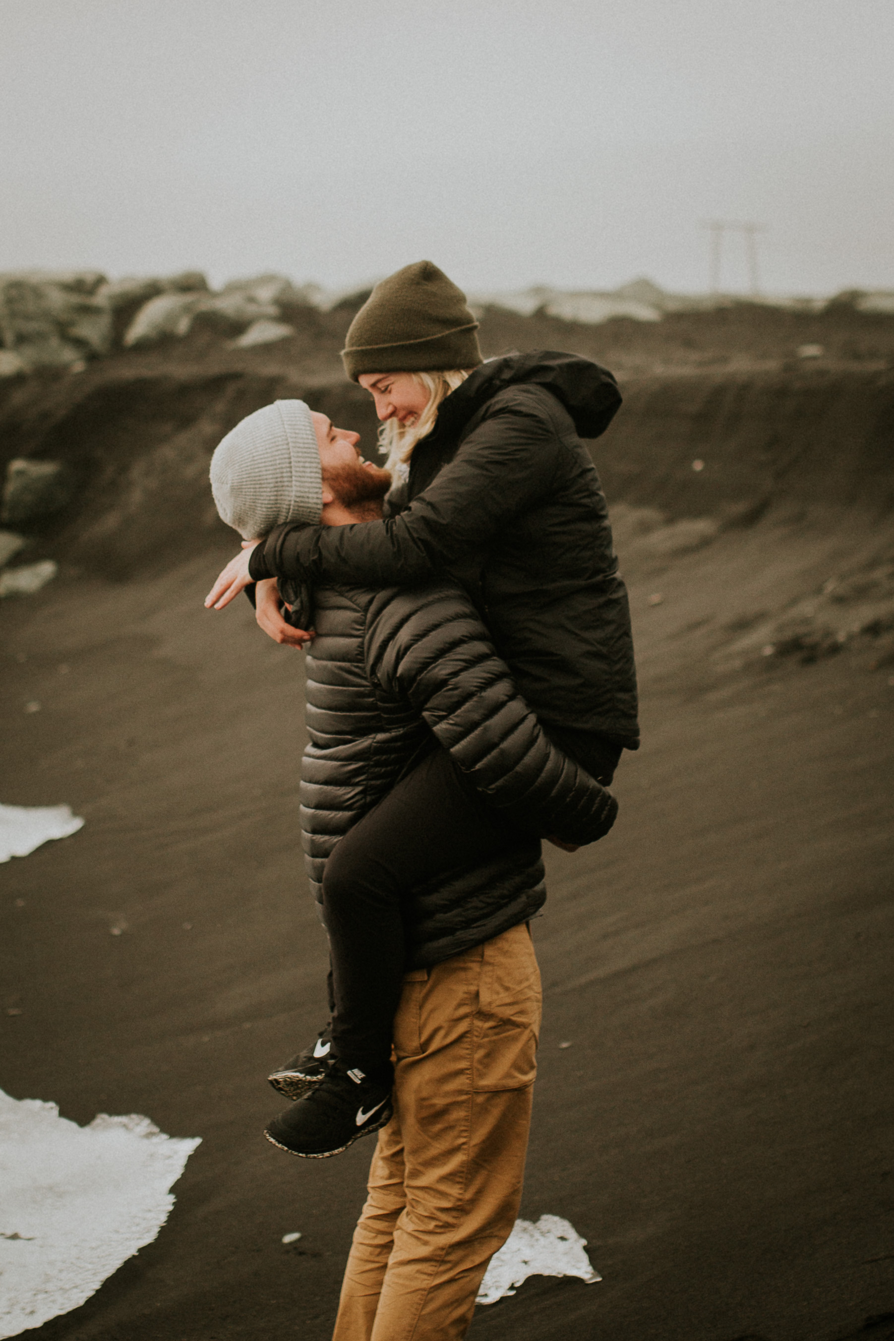 iceberg lagoon diamond beach in iceland vanlife engagement session photographer