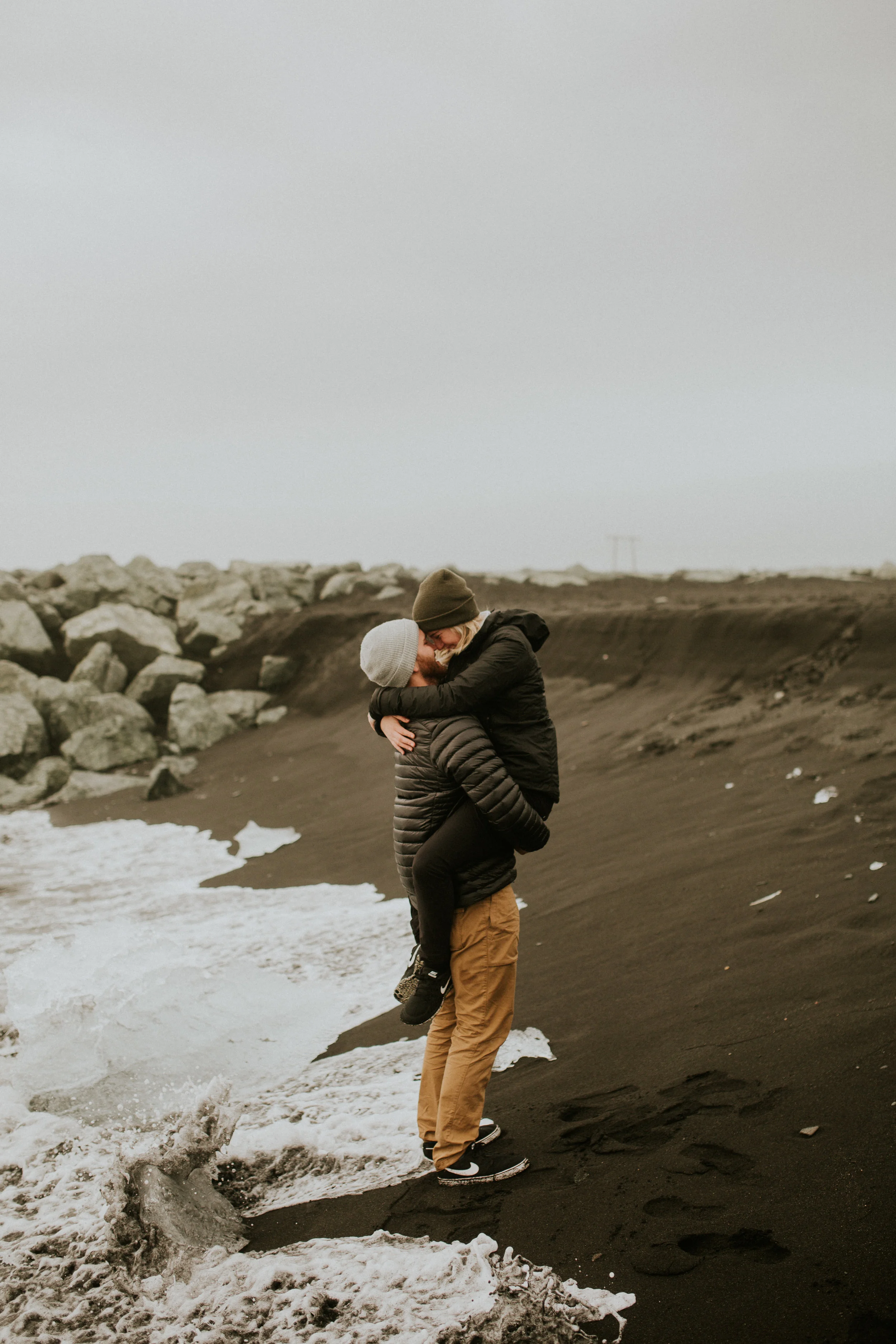 iceberg lagoon diomond beach engagement adventure session photography breeanna lasher 