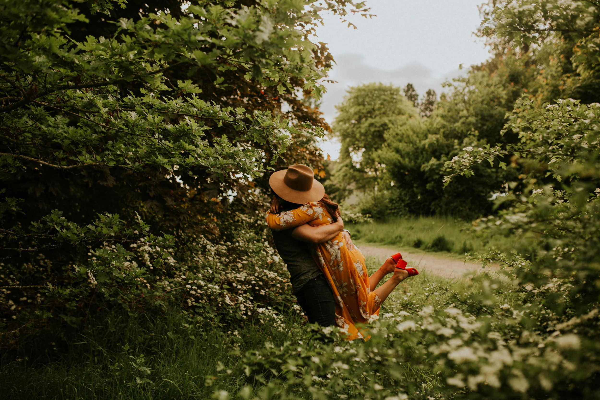 Seattle elopement photographer spring engagement session&nbsp;