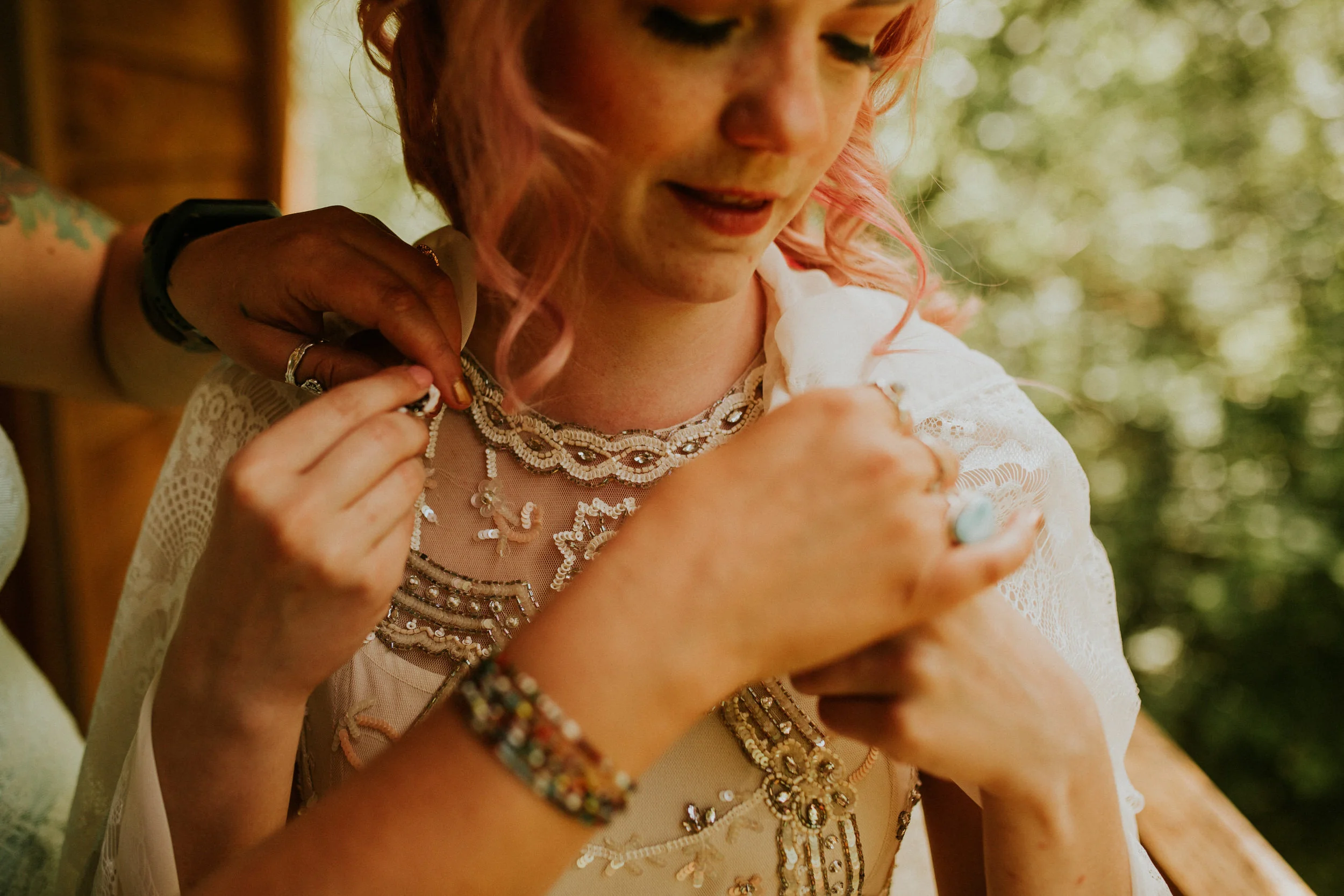 pnw elopement photographer intimate forest wedding&nbsp;